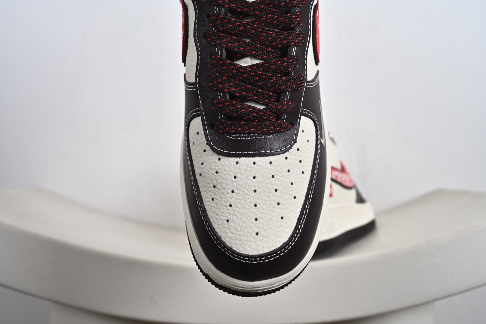 Nike Air Force 1 '07 Low “Supreme联名——字母红勾”空军一号 高端定制 低帮 运动鞋 KJ1688-019-莆田鞋,莆田鞋货源,高仿鞋,高仿鞋货源,安福档口,莆田高仿鞋,莆田鞋批发,高仿鞋批发,莆田高仿运动鞋,高仿运动鞋,莆田运动鞋 Nike Air Force 1 '07 Low “Supreme联名——字母红勾”空军一号 高端定制 低帮 运动鞋 KJ1688-019