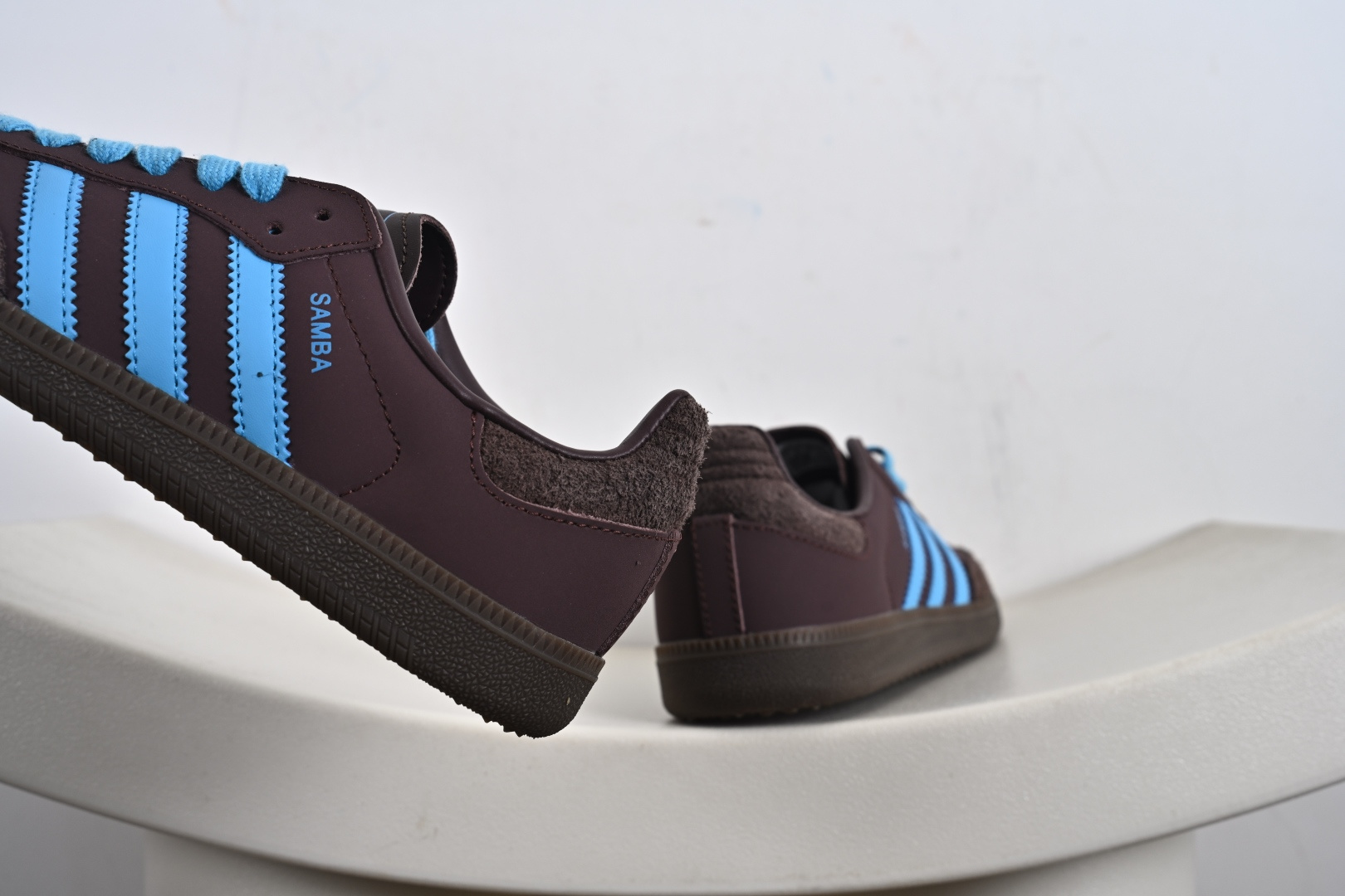 Adidas Originals Samba 桑巴舞系列绅士德训足球风百搭低帮休闲运动板鞋 JI2733