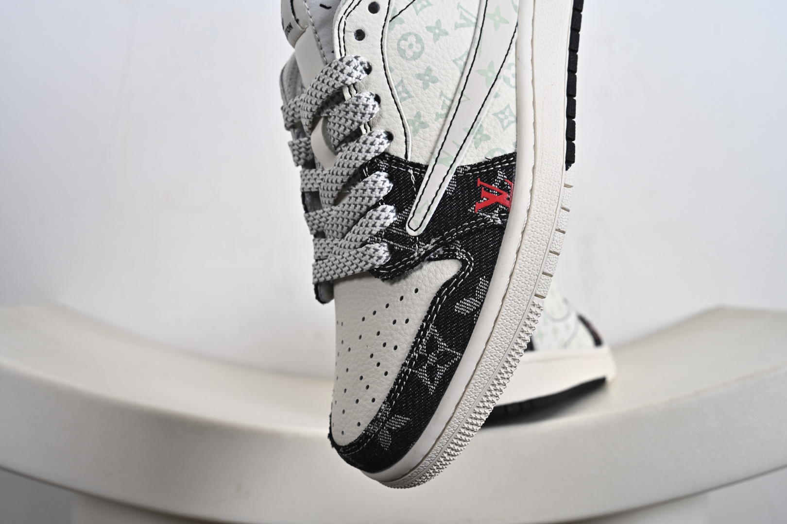 Travis Scott x Fragment Design x Air Jordan 1 Low SP AJ1 乔1联名米黑牛仔 低帮文化休闲板鞋 CX5050-Y28