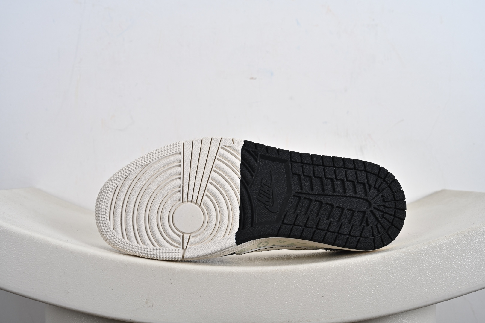 Travis Scott x Fragment Design x Air Jordan 1 Low SP AJ1 乔1联名米黑牛仔 低帮文化休闲板鞋 CX5050-Y28