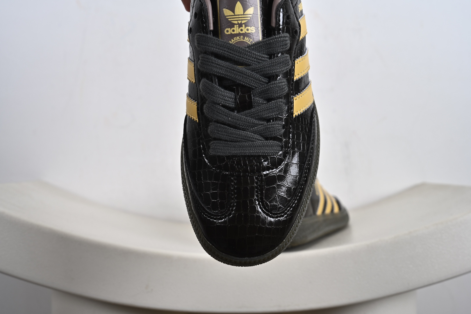 Adidas Originals Samba 桑巴舞系列 阿迪达斯 三叶草 绅士德训足球风百搭低帮休闲运动板鞋 KI6280