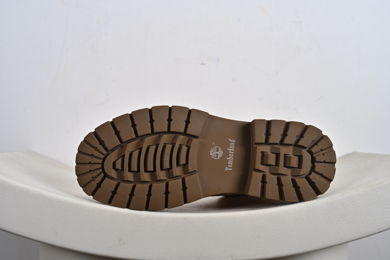 Timberland添柏岚/天伯伦 户外低帮休闲大黄靴系列 TB10078