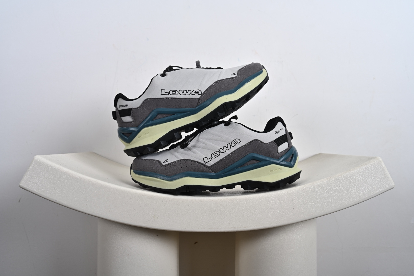 LOWA 漫游者2.0 MADDOX PRO GTX 舒适运动 减震防滑耐磨防水透气支撑轻便 L311635