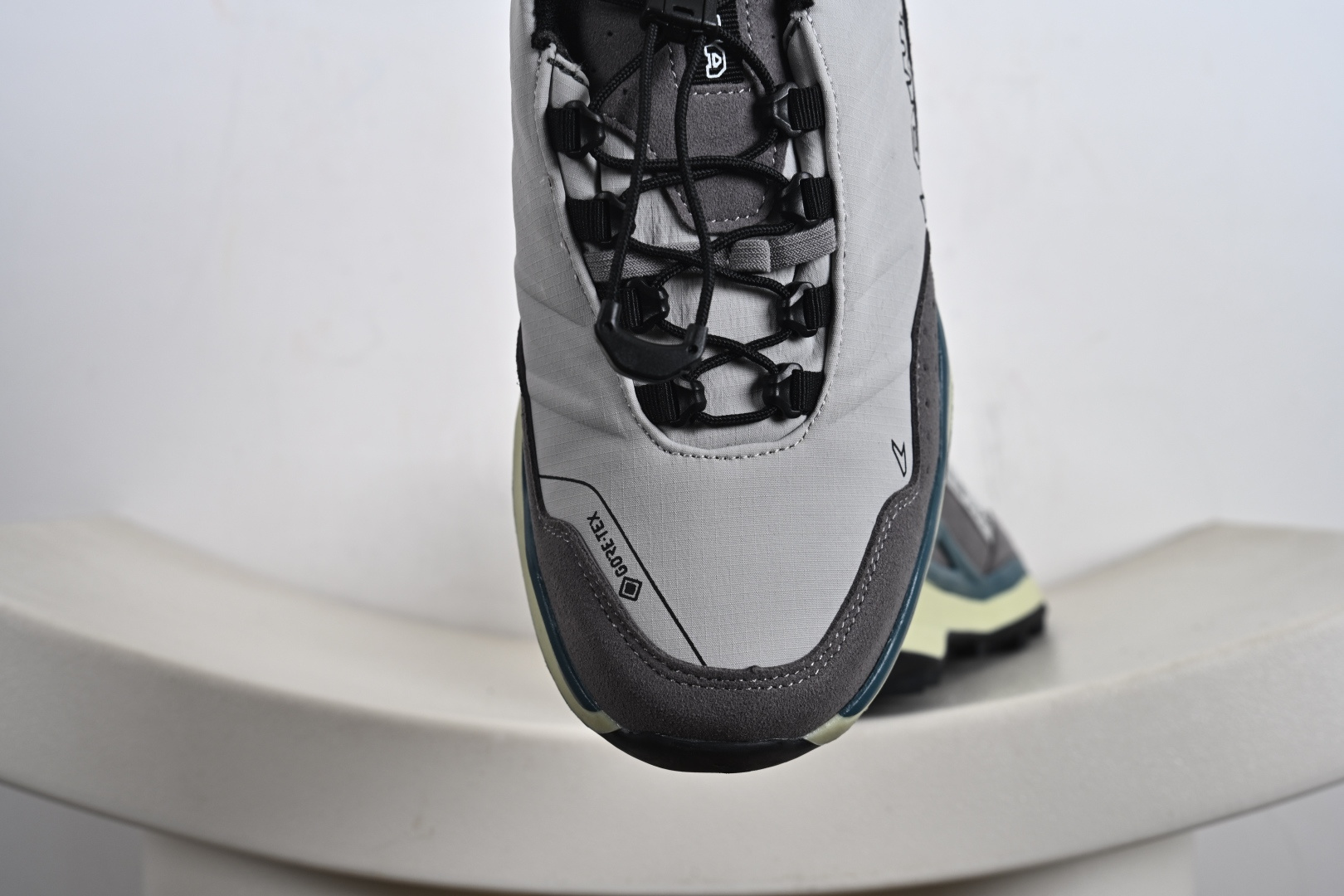 LOWA 漫游者2.0 MADDOX PRO GTX 舒适运动 减震防滑耐磨防水透气支撑轻便 L311635