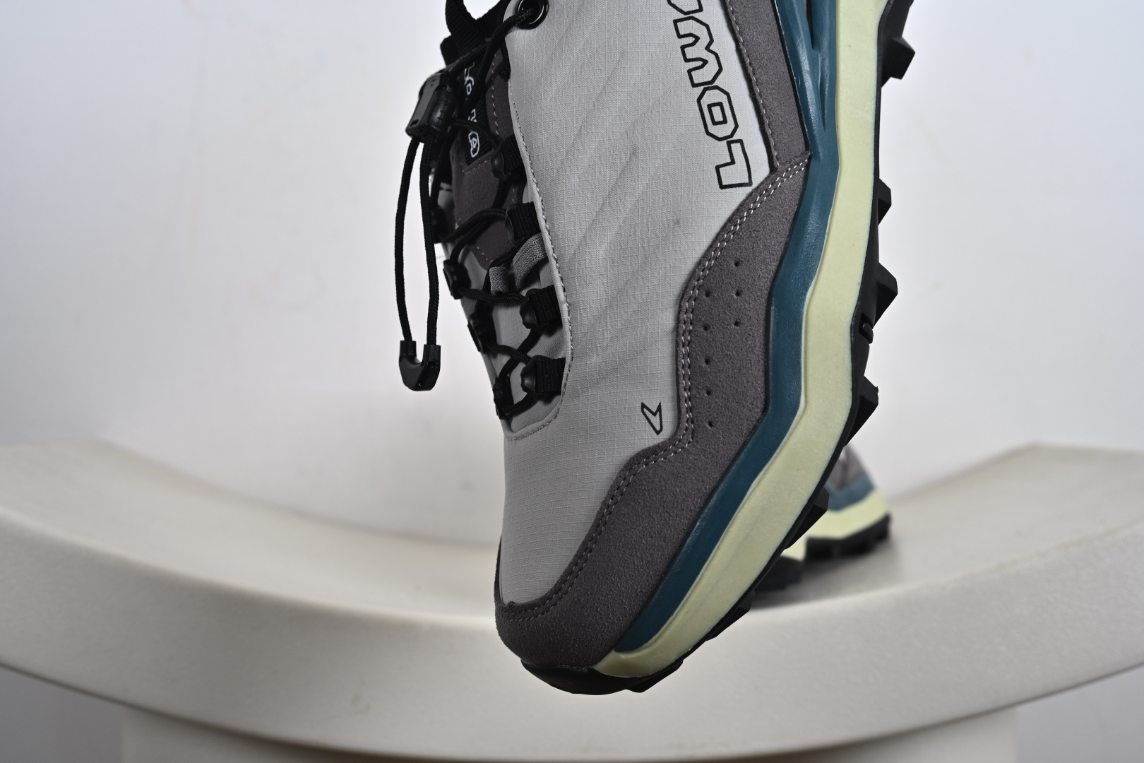 LOWA 漫游者2.0 MADDOX PRO GTX 舒适运动 减震防滑耐磨防水透气支撑轻便 L311635