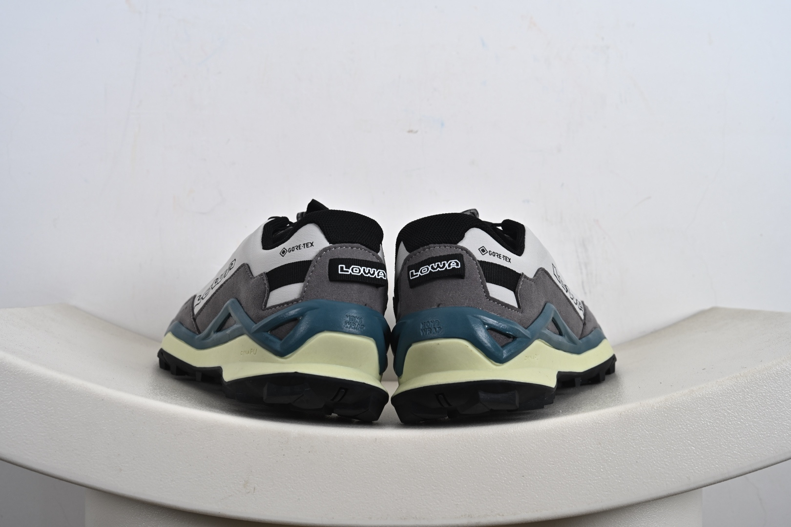 LOWA 漫游者2.0 MADDOX PRO GTX 舒适运动 减震防滑耐磨防水透气支撑轻便 L311635