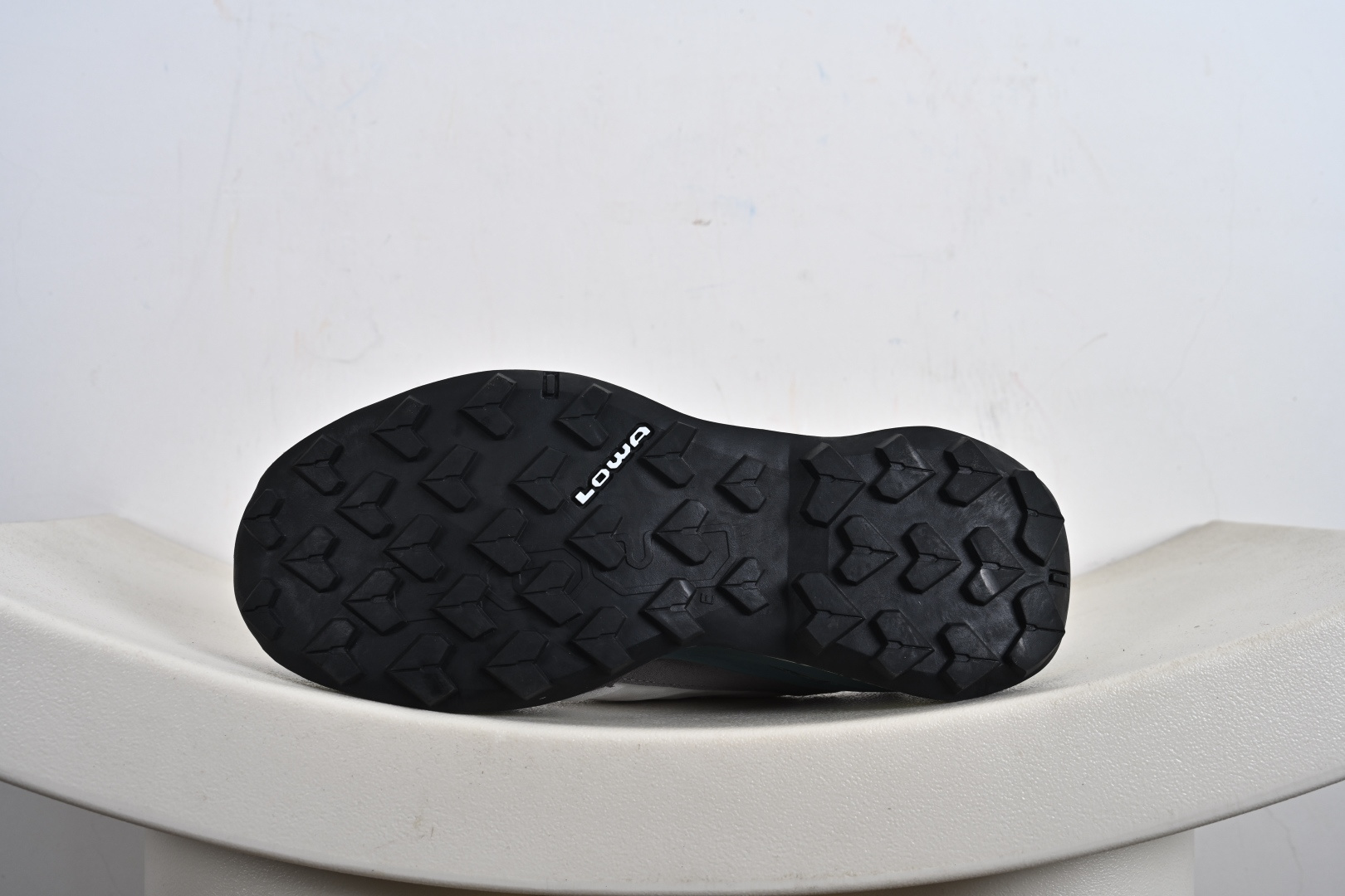 LOWA 漫游者2.0 MADDOX PRO GTX 舒适运动 减震防滑耐磨防水透气支撑轻便 L311635