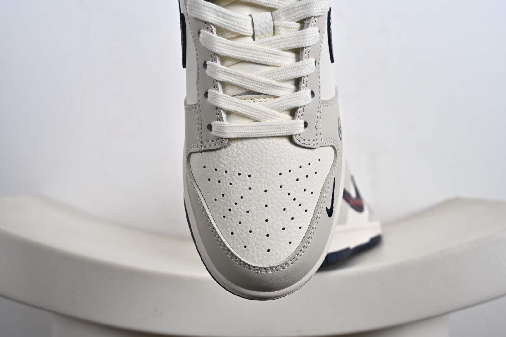 Dunk Low RETRO 联名款 HS2506-217