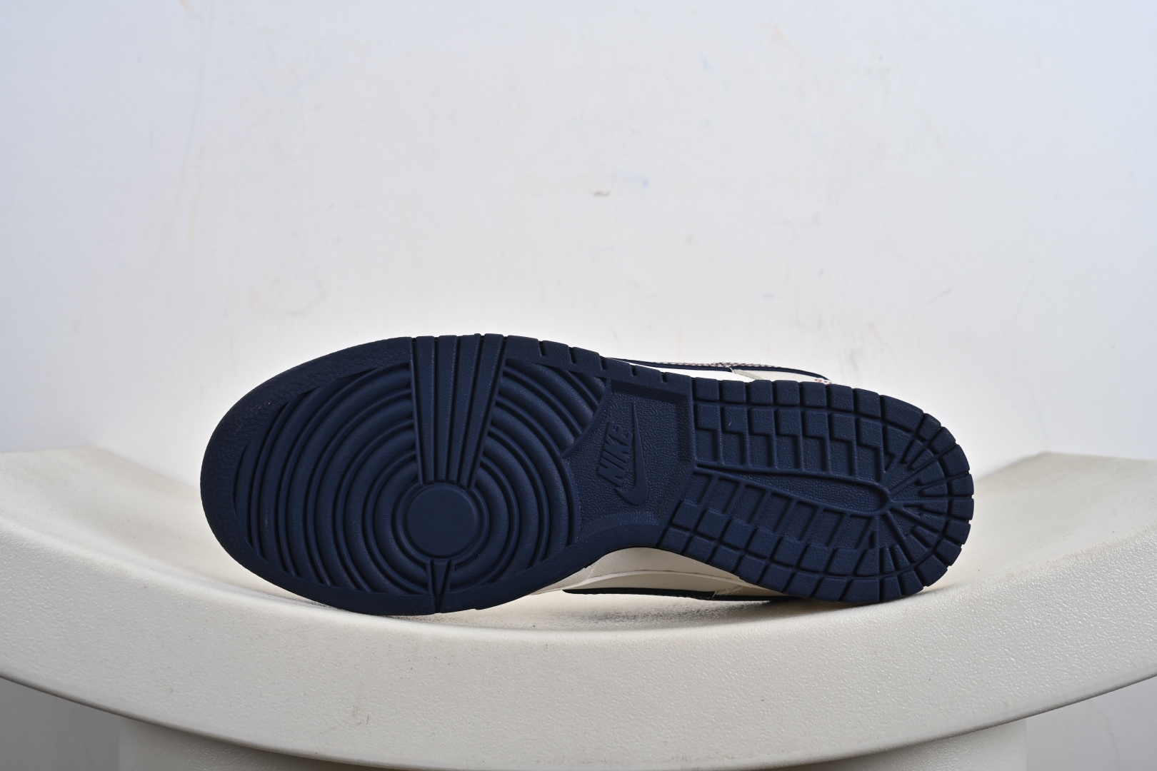 Dunk Low RETRO 联名款 HS2506-217