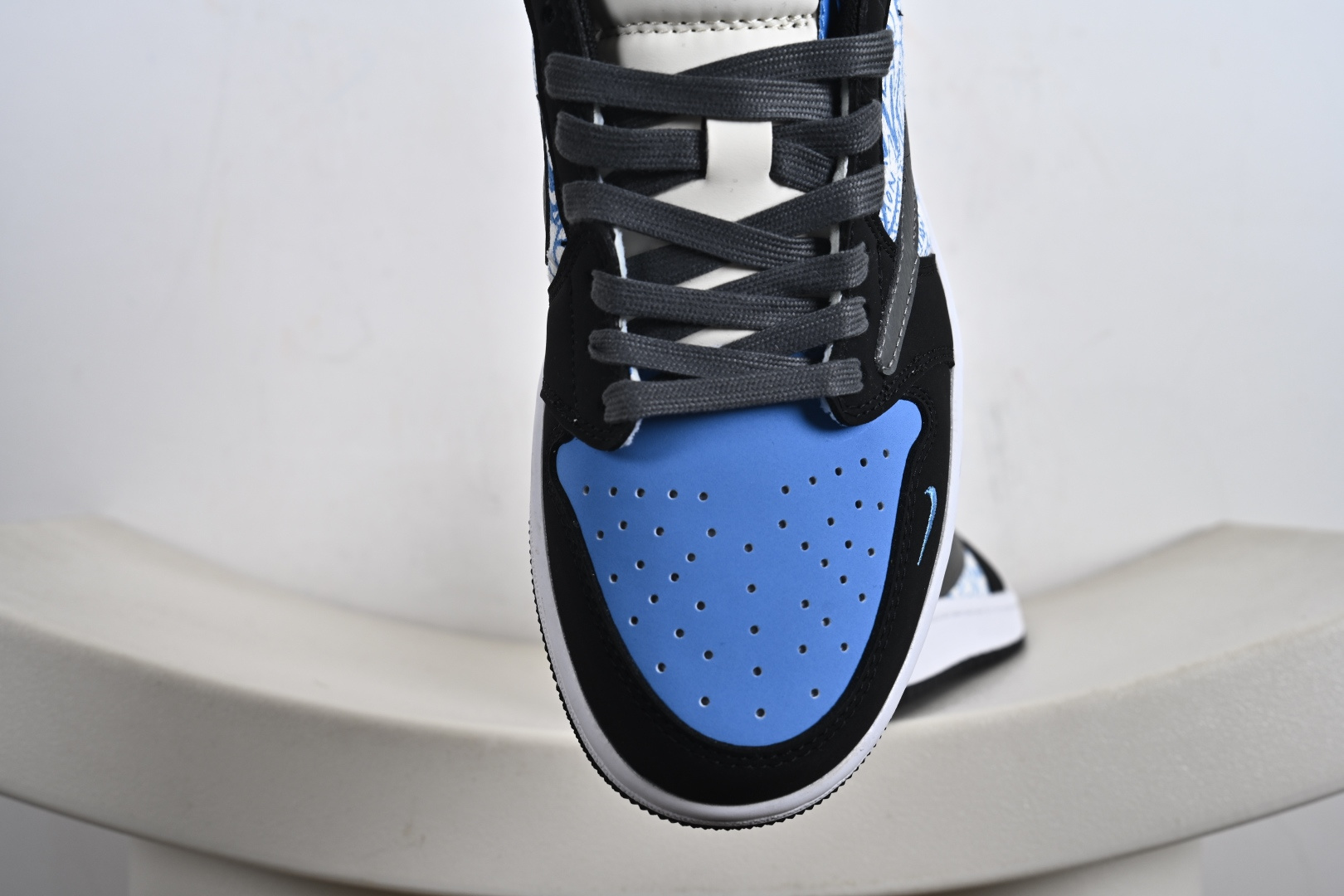Travis Scott x Fragment Design x Air Jordan 1 Low SP AJ1 乔1 印花 低帮文化休闲板鞋 XD0798-306