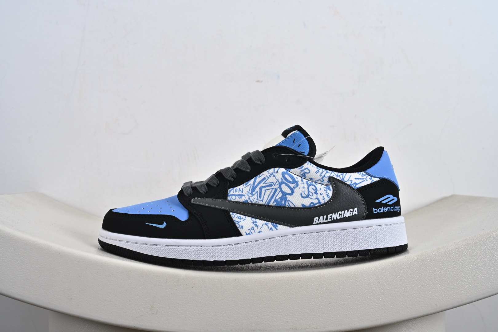 Travis Scott x Fragment Design x Air Jordan 1 Low SP AJ1 乔1 印花 低帮文化休闲板鞋 XD0798-306