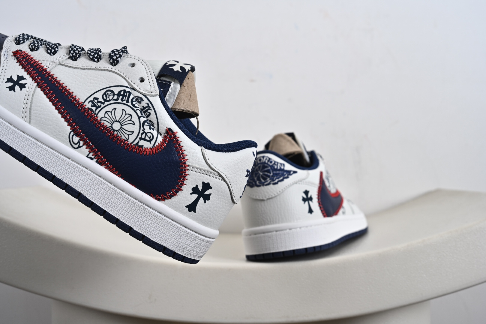 Chrome Hearts x Air Jordan 1 Low 缝线勾 DZ5899-030