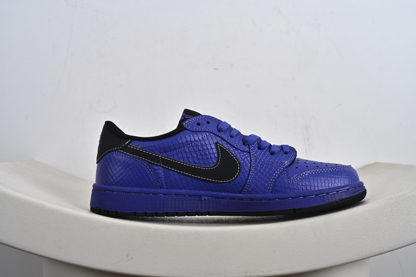 定制版 Travis Scott x Air Jordan 1 Low 乔丹1代低帮倒钩 LD2028-038 定制版 Travis Scott x Air Jordan 1 Low 乔丹1代低帮倒钩 LD2028-038