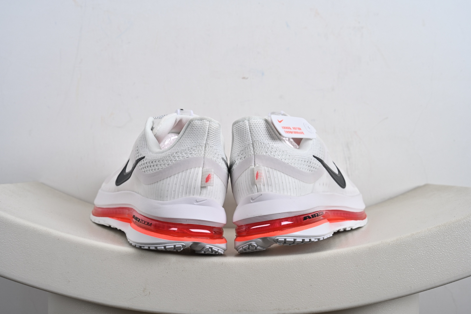 Nike Pegasus Premium Airscape 舒适百搭减震防滑耐磨透气 低帮跑步鞋 白红 HQ2592-101