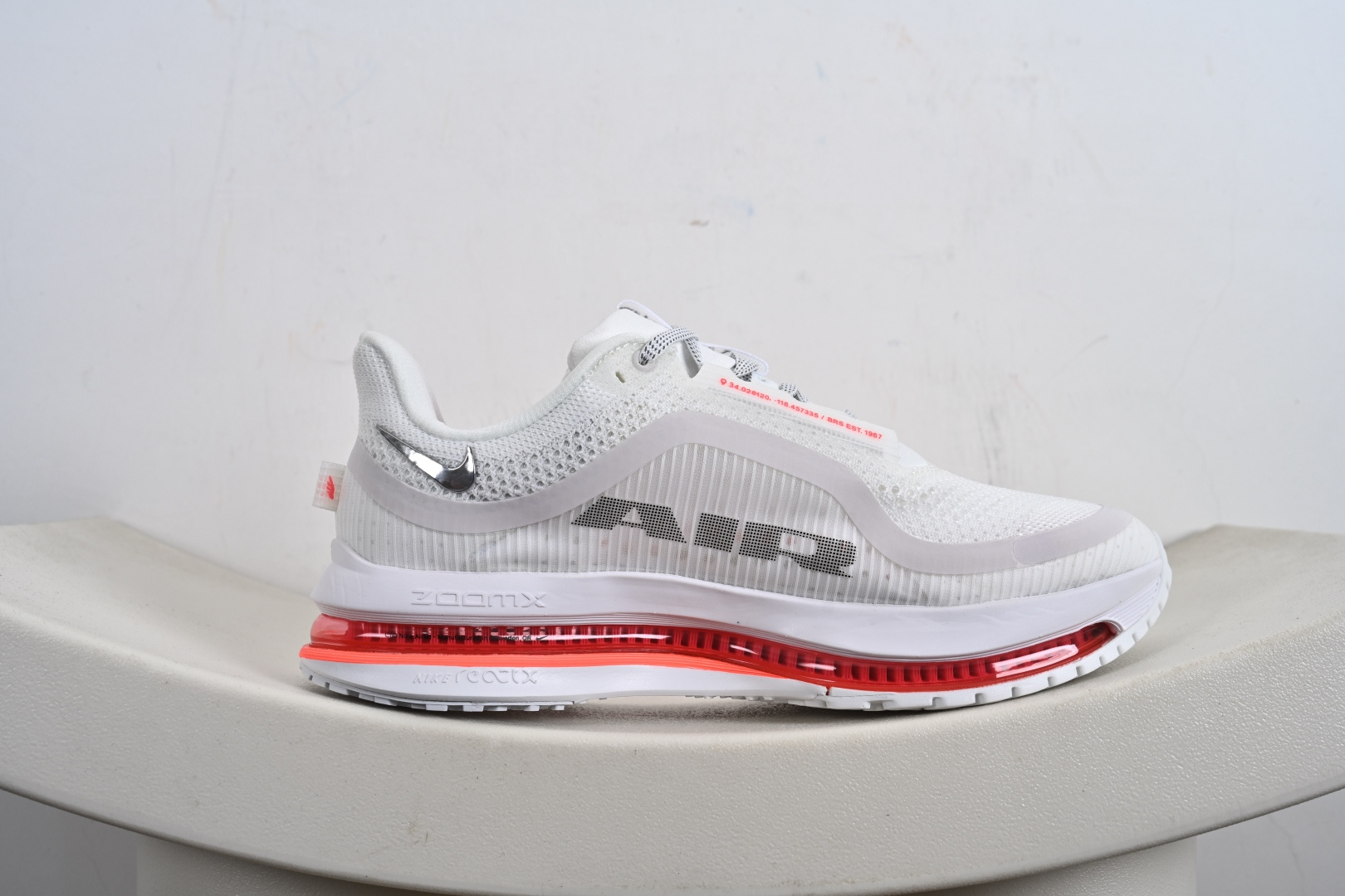 Nike Pegasus Premium Airscape 舒适百搭减震防滑耐磨透气 低帮跑步鞋 白红 HQ2592-101