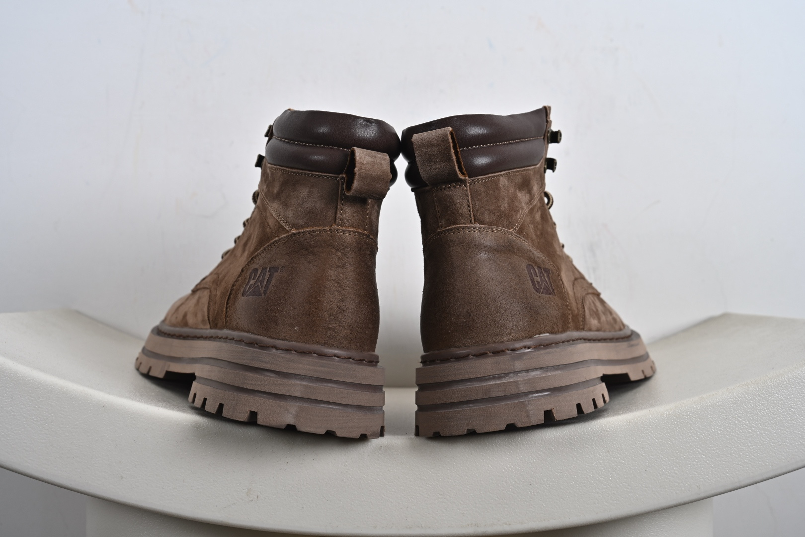 CAT/卡特 硬汉推土机品牌 秋季新款 EASE超轻系列高帮工装休闲鞋 P726536