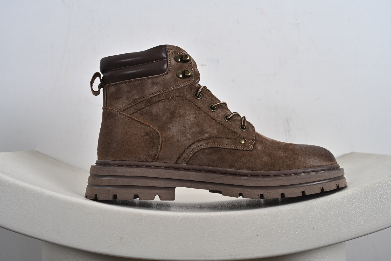 CAT/卡特 硬汉推土机品牌 秋季新款 EASE超轻系列高帮工装休闲鞋 P726536