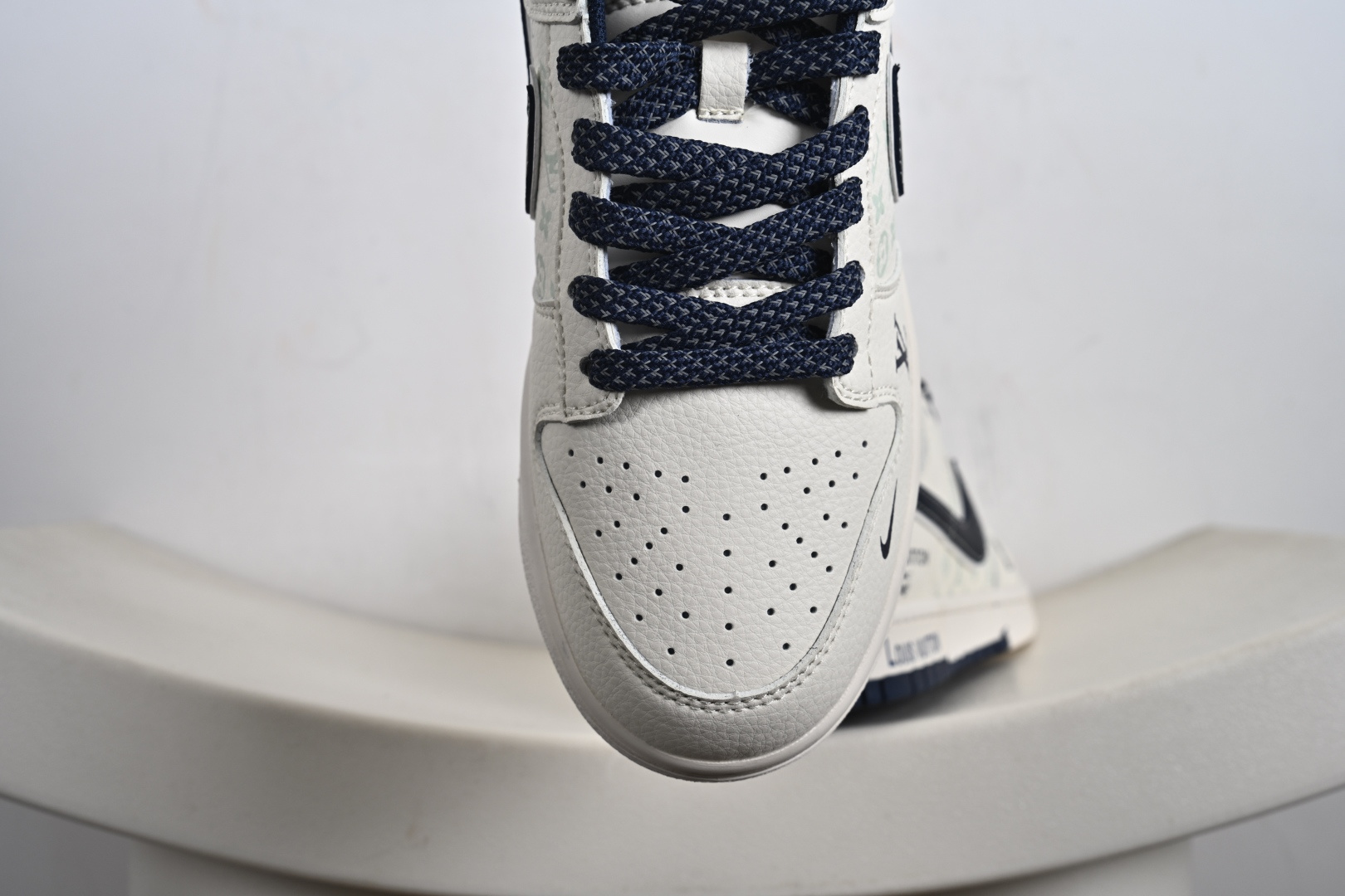 Nike SB Dunk Low LV联名 米蓝印花 低帮休闲板鞋 HT5088-610