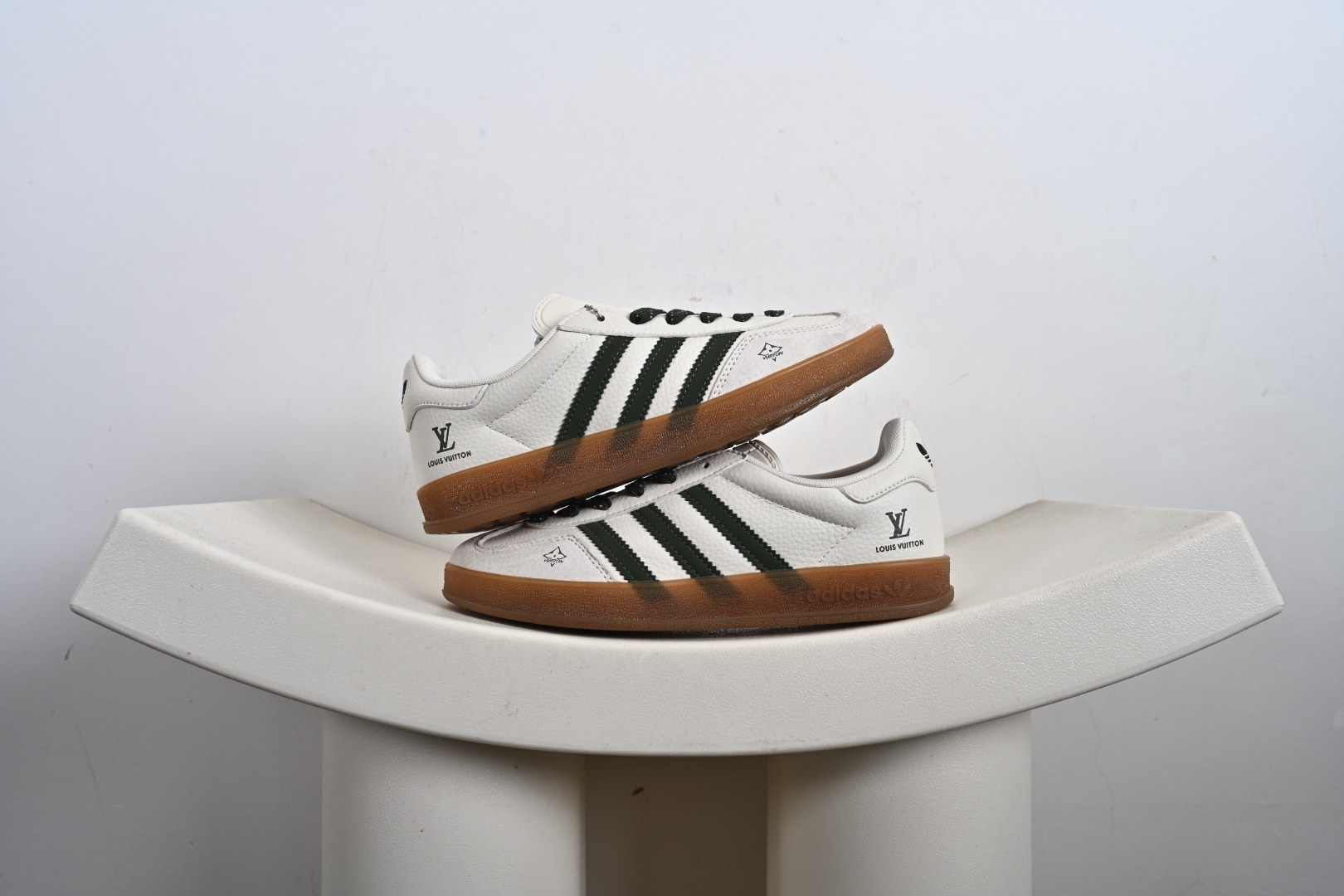 Adidas SAMBA 德训鞋 高端定制桑巴系列 低帮休闲板鞋 DM1234