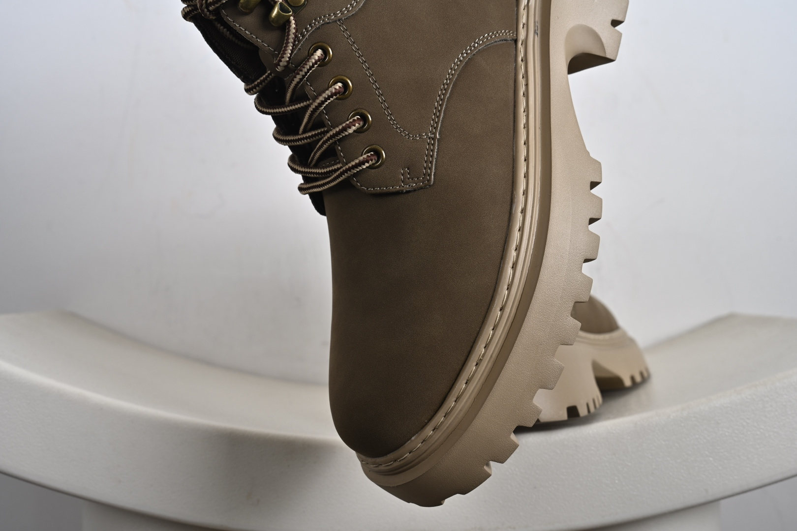 M Tasman Weather Hybrid UGG 2024秋冬新品 男士中帮休闲马丁靴系列 U5858
