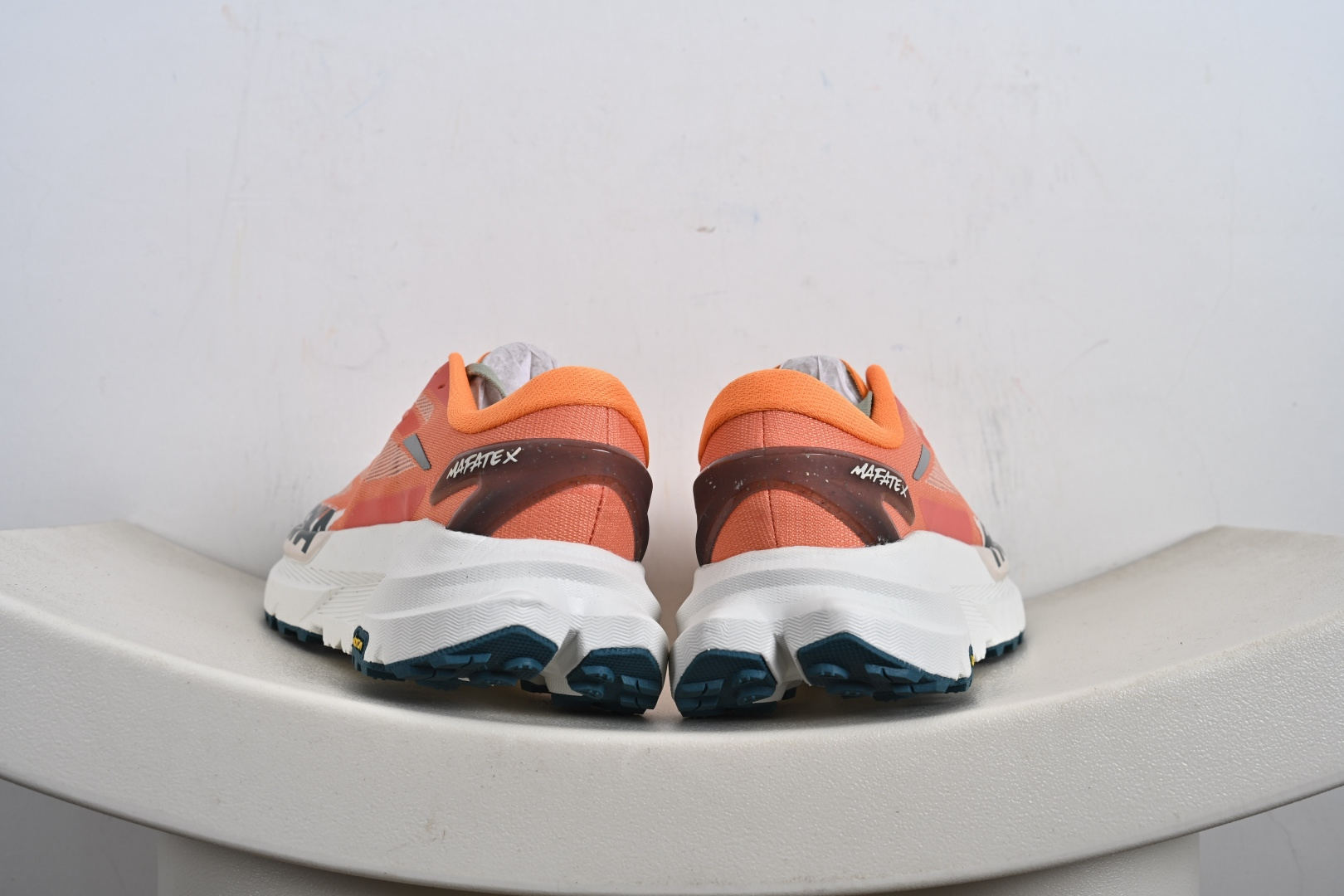 HOKA ONE ONE W MAFATE X 舒适百搭防滑耐磨低帮生活休闲鞋 1161990