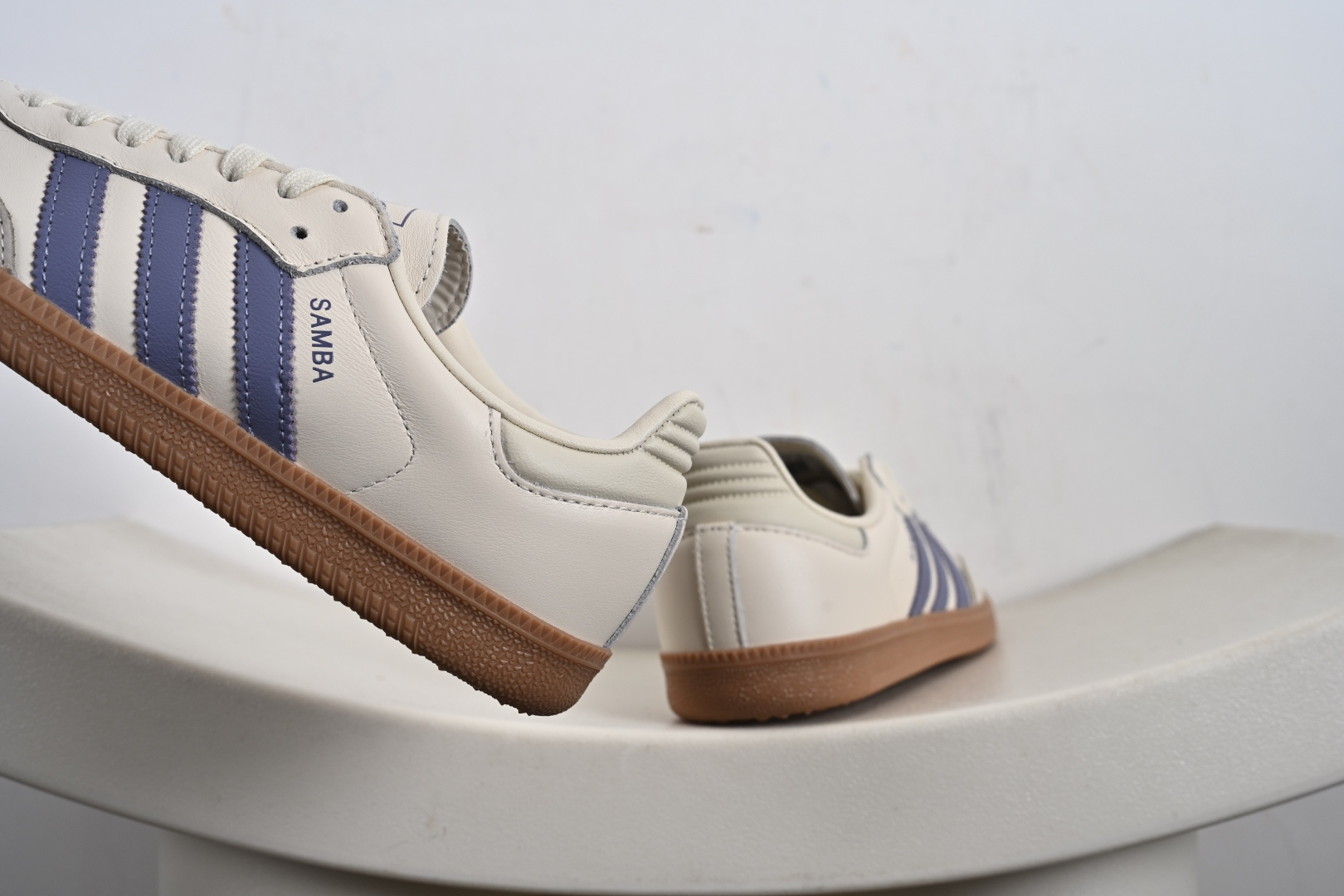 Ad Originals Samba 桑巴德训鞋 灰红 JS1362