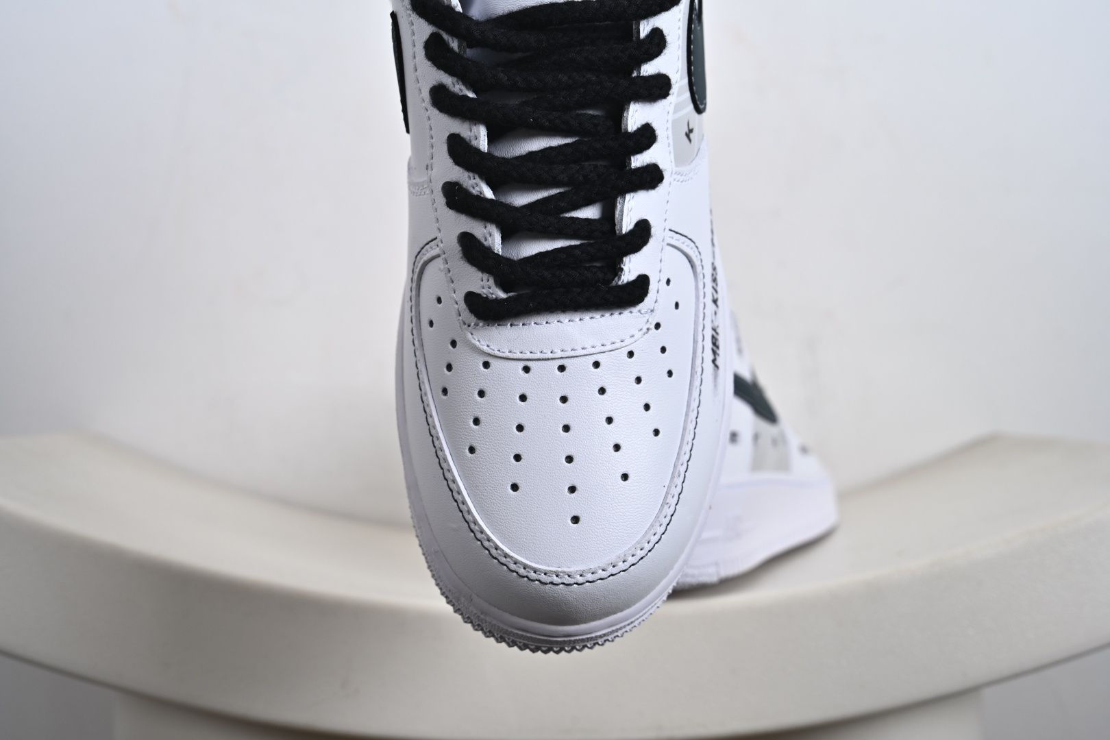NIke Air Force 1 '07 Low 空军一号低帮 运动鞋 休闲鞋 ZH0316-127