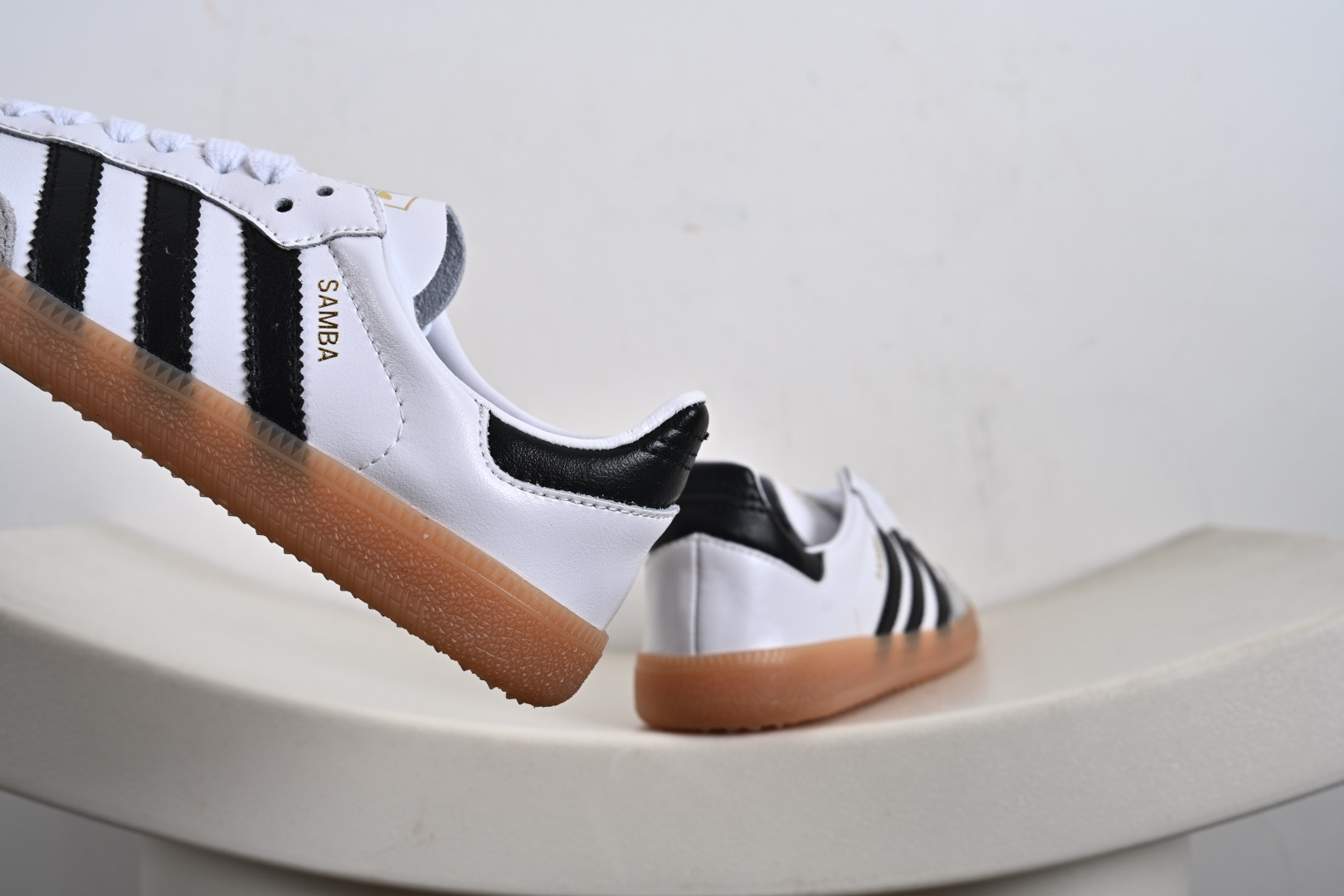 Adidas Originals SAMBA DECON 桑巴舞系列阿迪达斯 三叶草 绅士德训足球风百搭低帮休闲运动板鞋 IF0642