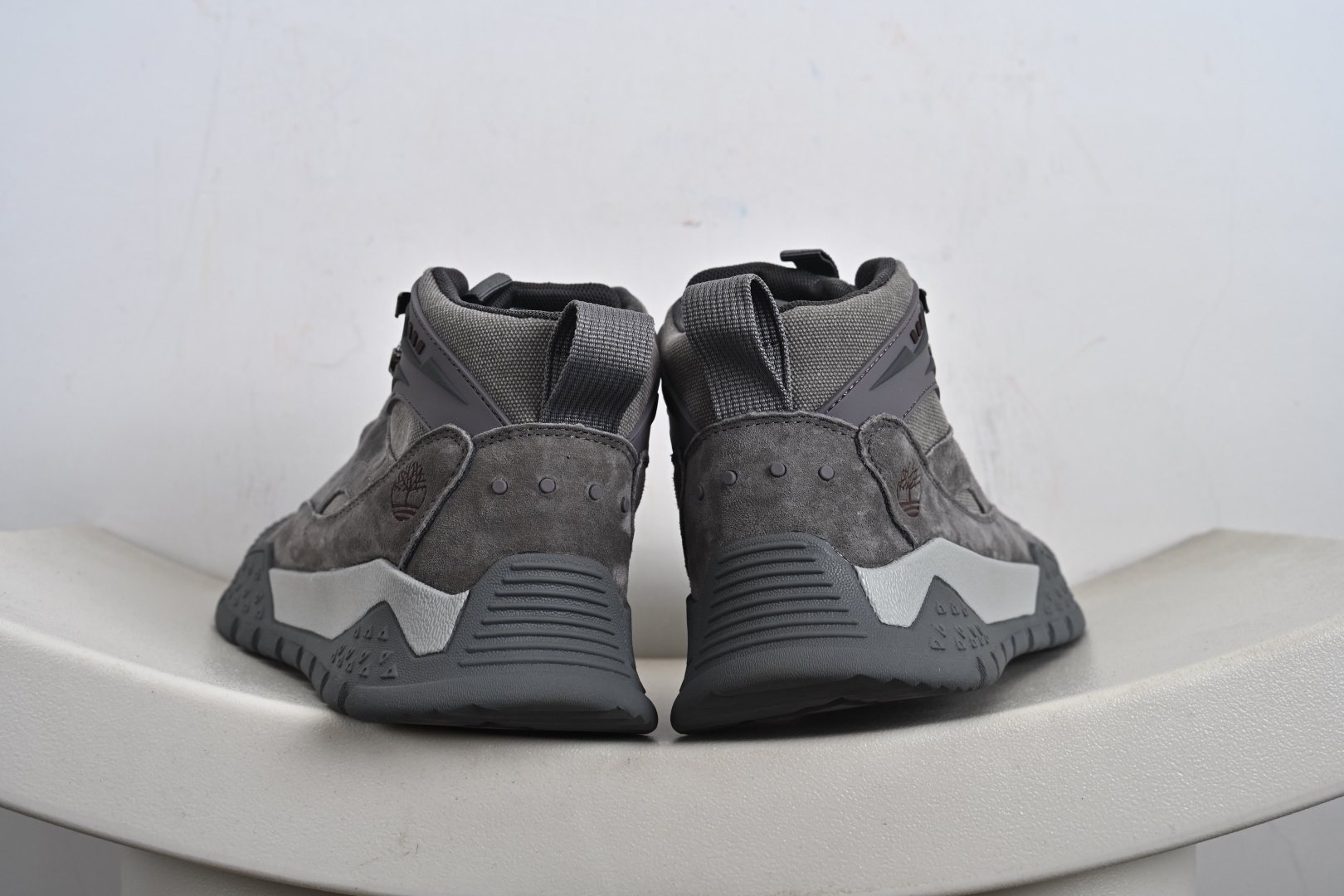 Timberland添柏岚/天伯伦 户外高帮休闲大黄靴系列 TBA8368T