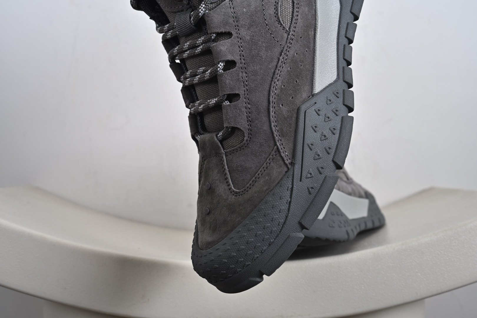 Timberland添柏岚/天伯伦 户外高帮休闲大黄靴系列 TBA8368T