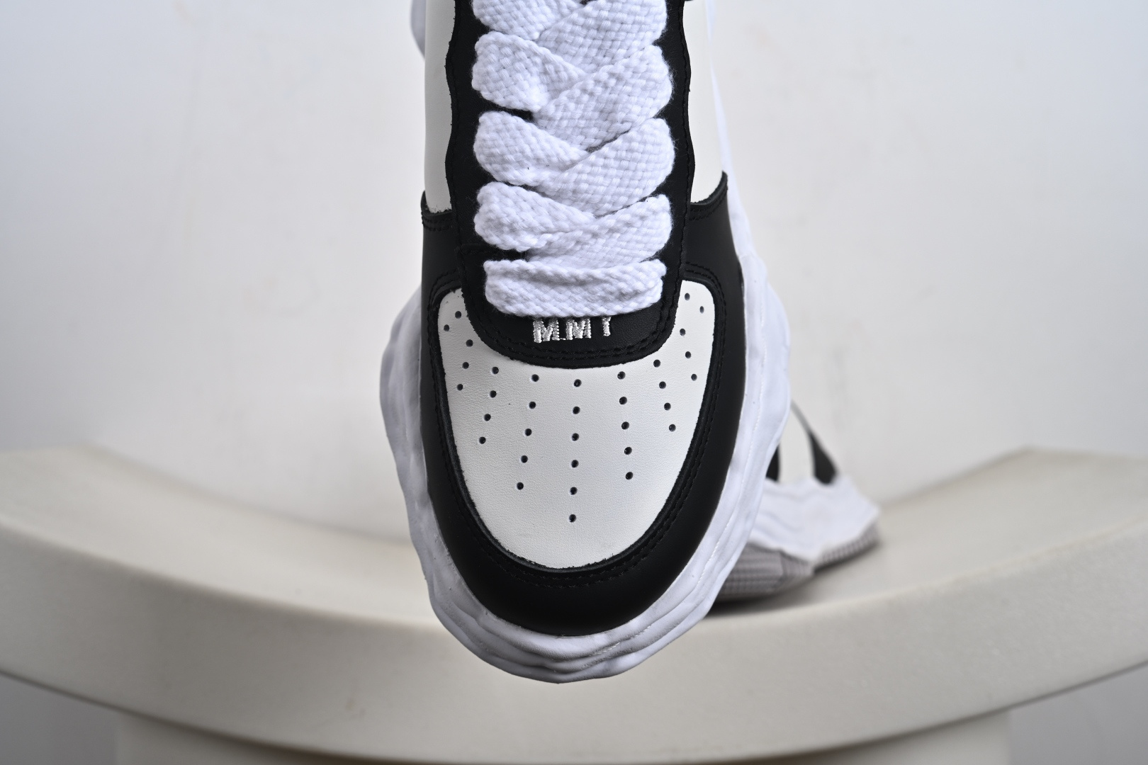 三原康裕MMY/Maison MIHARA YASUHIRO Wayne Original Sole Leather Low Sneaker版变形溶解雪糕底低帮百搭休闲运动板鞋