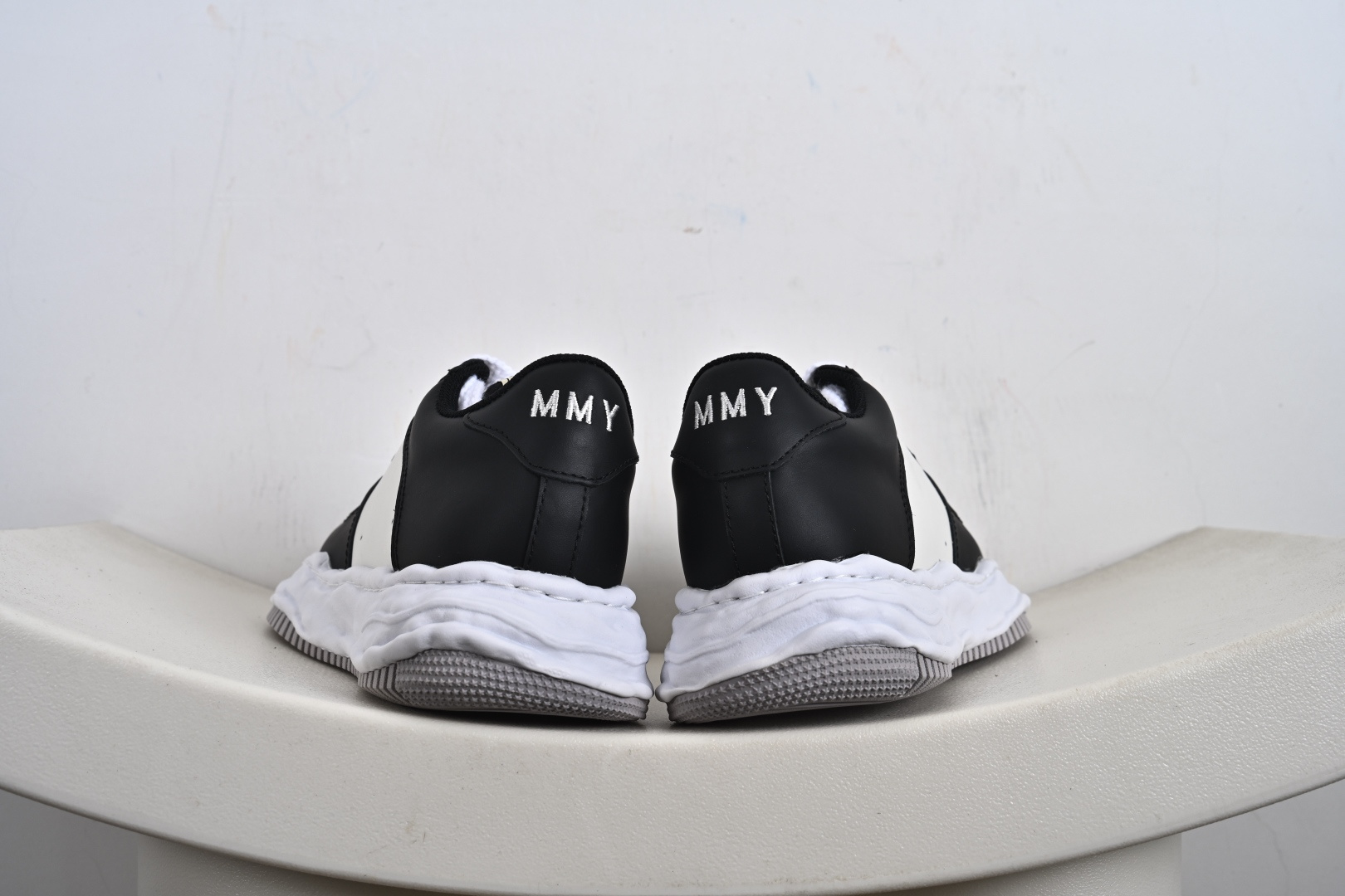 三原康裕MMY/Maison MIHARA YASUHIRO Wayne Original Sole Leather Low Sneaker版变形溶解雪糕底低帮百搭休闲运动板鞋