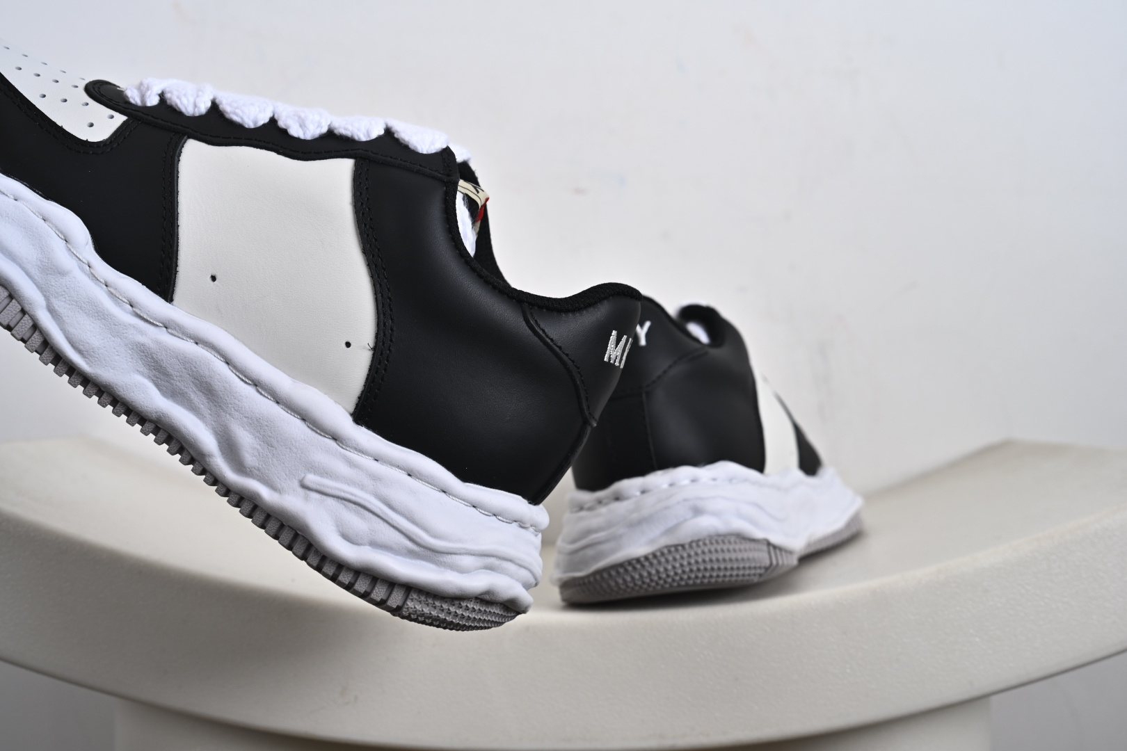 三原康裕MMY/Maison MIHARA YASUHIRO Wayne Original Sole Leather Low Sneaker版变形溶解雪糕底低帮百搭休闲运动板鞋