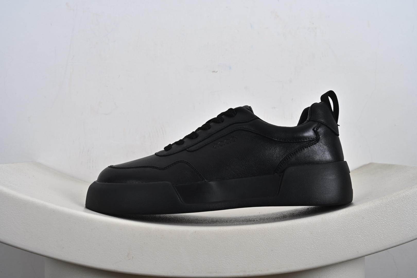 Ecco 爱步健步BIOMC 25周年新款百搭跑步健身鞋 635335-010-High Quatity Cheap Brand wholesale wholesaler seller Clothes Bags handbags Sneakers Top Fashion Clothing Shoes from China Factory Chinese suppliers best Quality Beautiful Price Ecco 爱步健步BIOMC 25周年新款百搭跑步健身鞋 635335-010