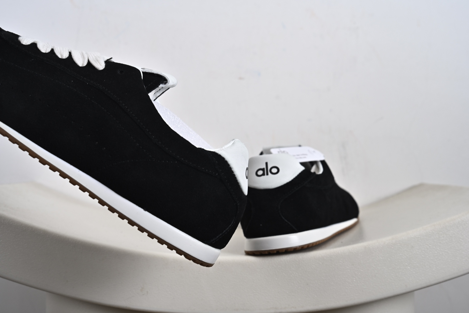 Alo Yoga Sunset Sneaker 徳训生活休闲鞋 A0891U