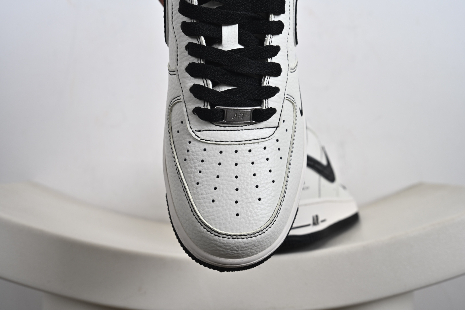 高端定制Nike Air Force 1 '07 Low “纪梵希联名---米白黑灰双钩 ” 高端定制 低帮休闲板鞋 KX2532-506