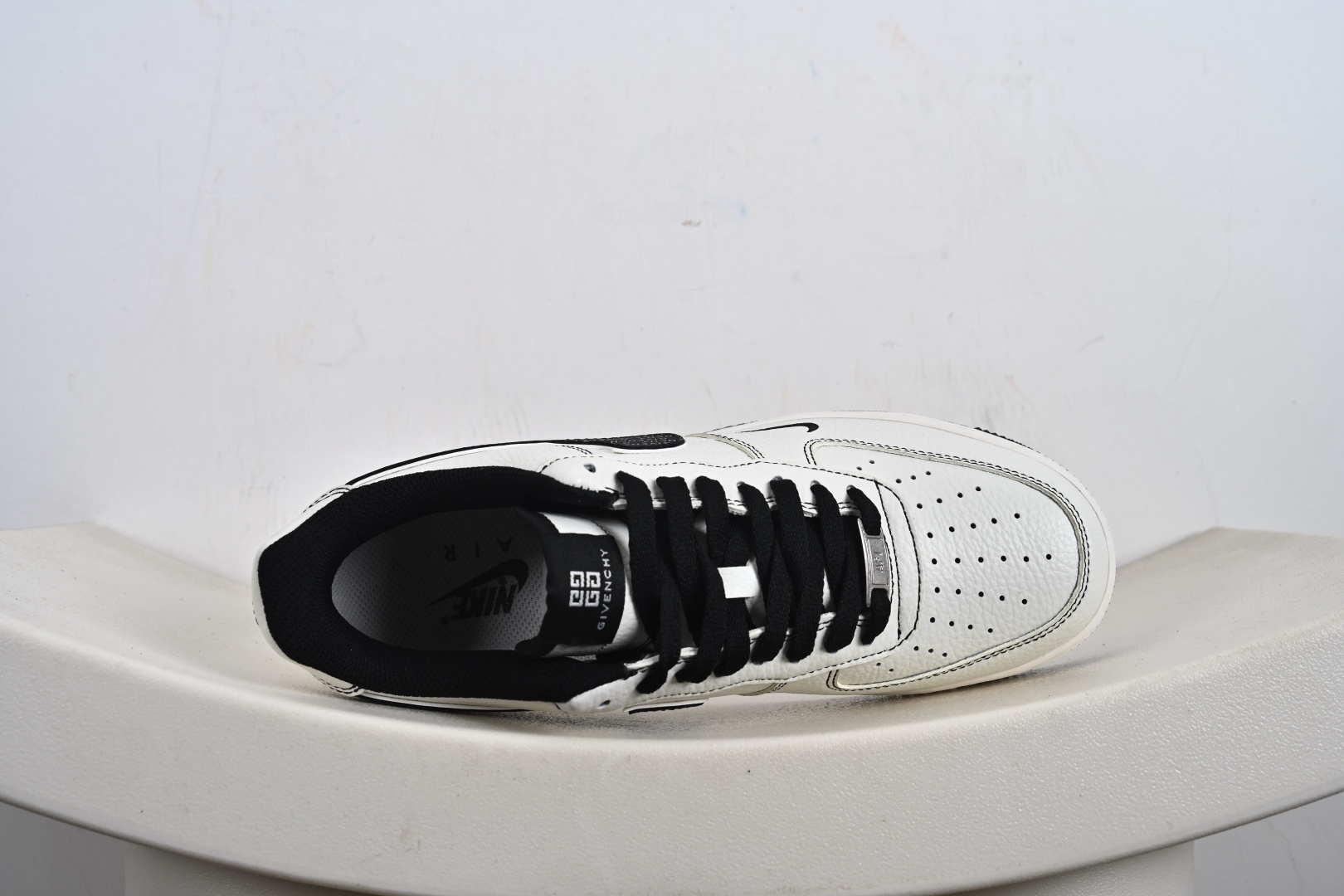 高端定制Nike Air Force 1 '07 Low “纪梵希联名---米白黑灰双钩 ” 高端定制 低帮休闲板鞋 KX2532-506