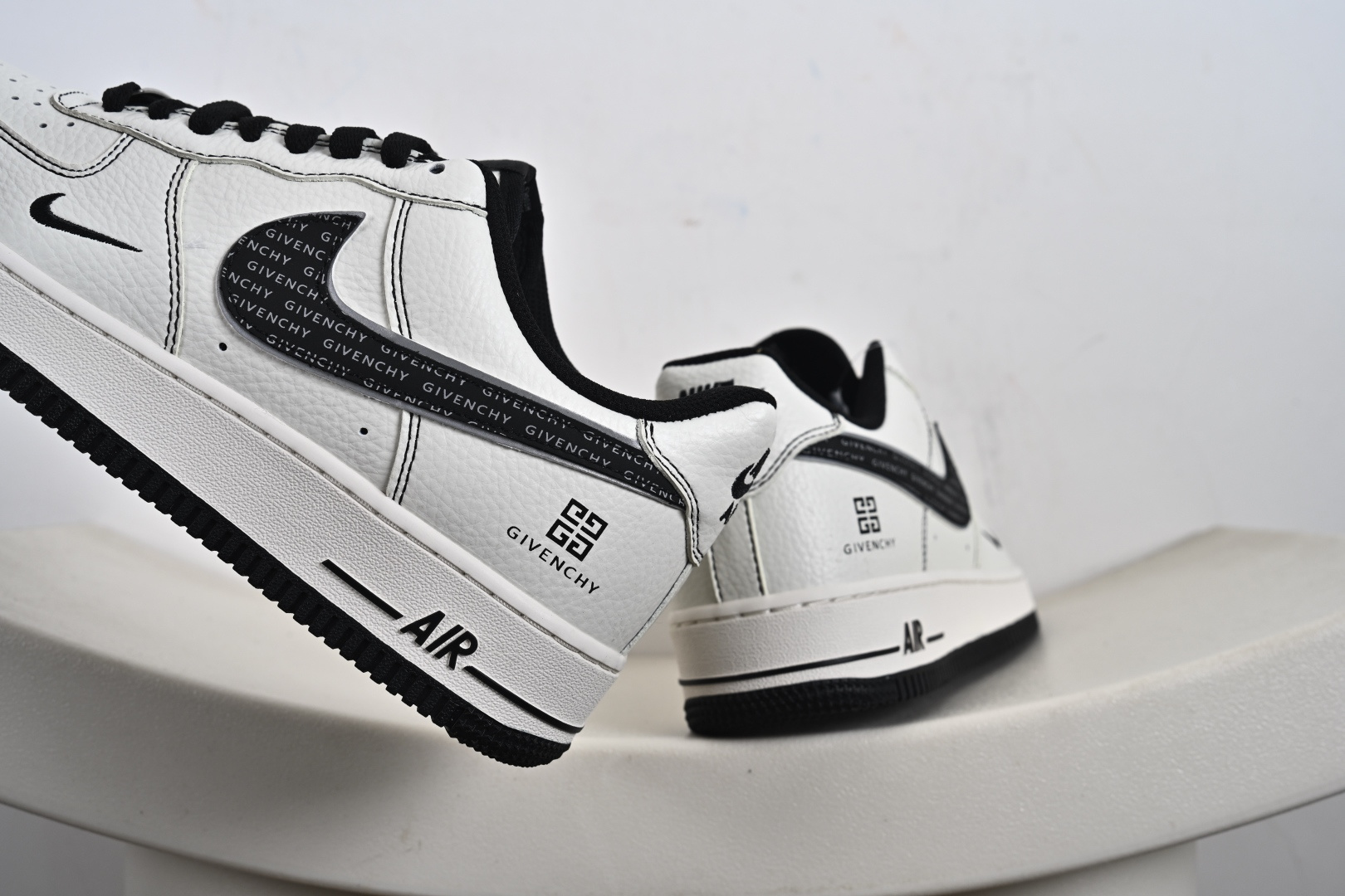 高端定制Nike Air Force 1 '07 Low “纪梵希联名---米白黑灰双钩 ” 高端定制 低帮休闲板鞋 KX2532-506