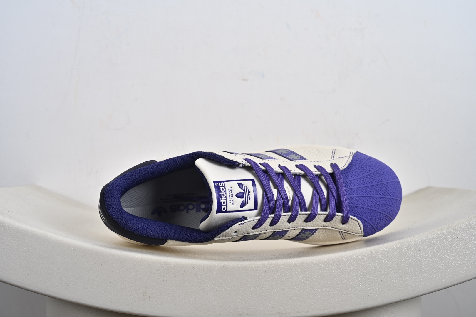 高端定制adidas Super “克罗心联名- 白紫克罗心印花”经典贝壳头 DS0021