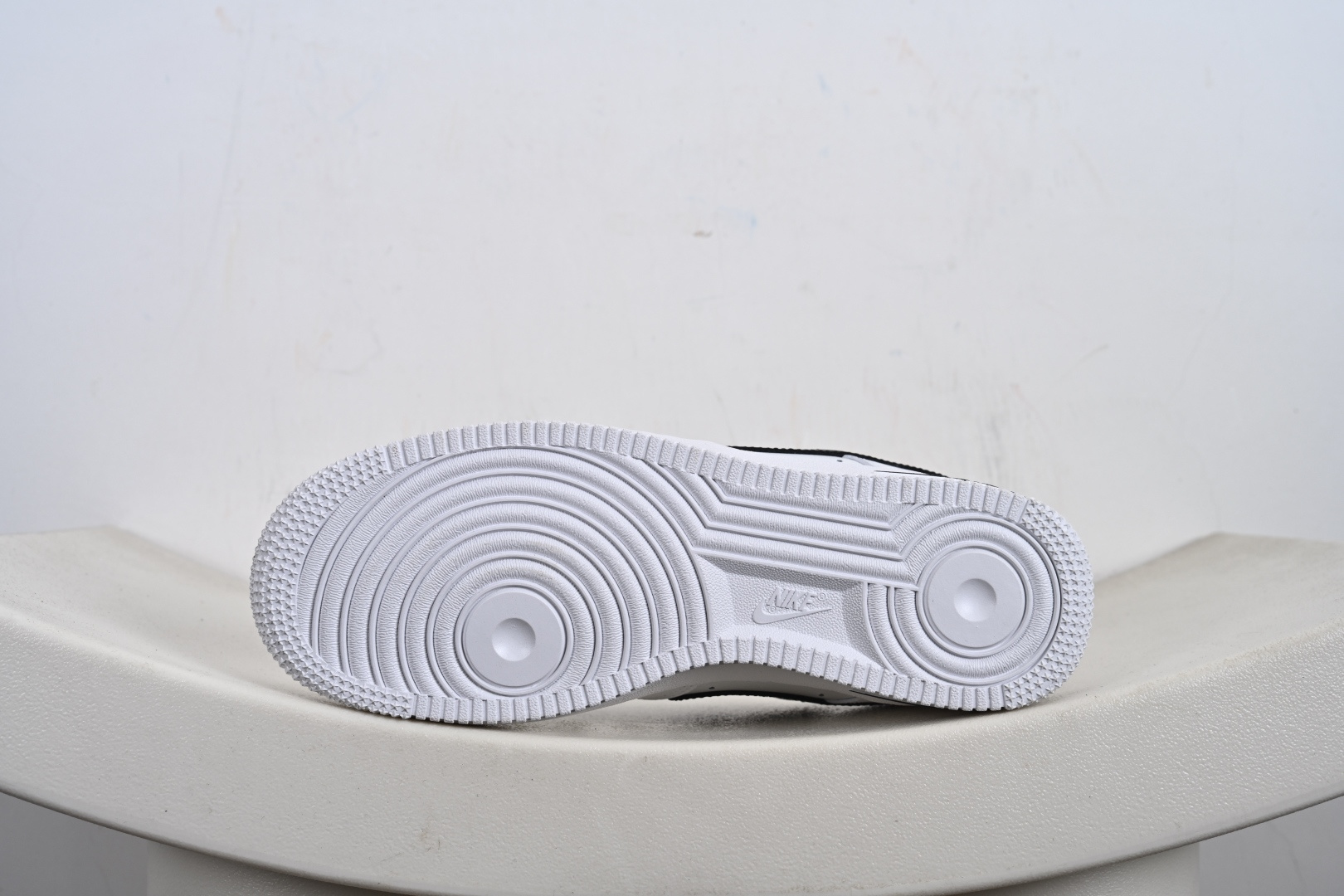 Nike Air Force 1'07“高街”订制空军一号板鞋 CW2288-111