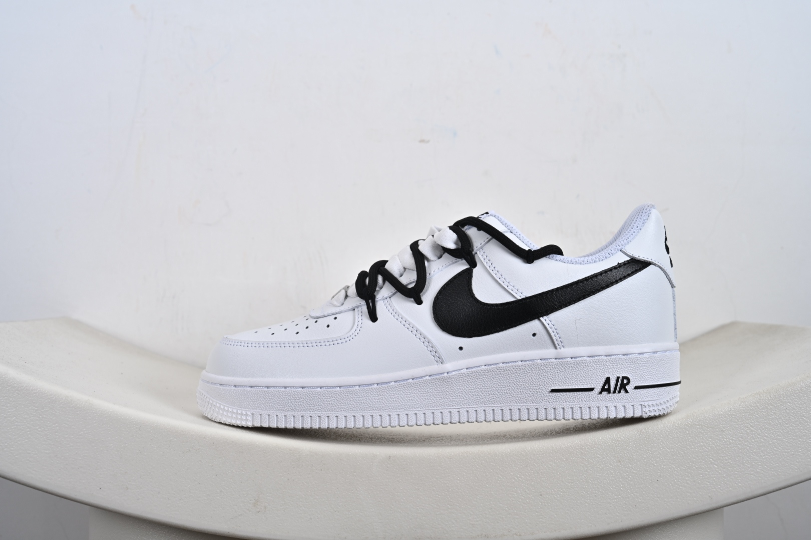 Nike Air Force 1'07“高街”订制空军一号板鞋 CW2288-111