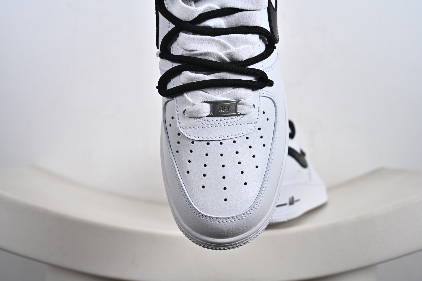 Nike Air Force 1'07“高街”订制空军一号板鞋 CW2288-111