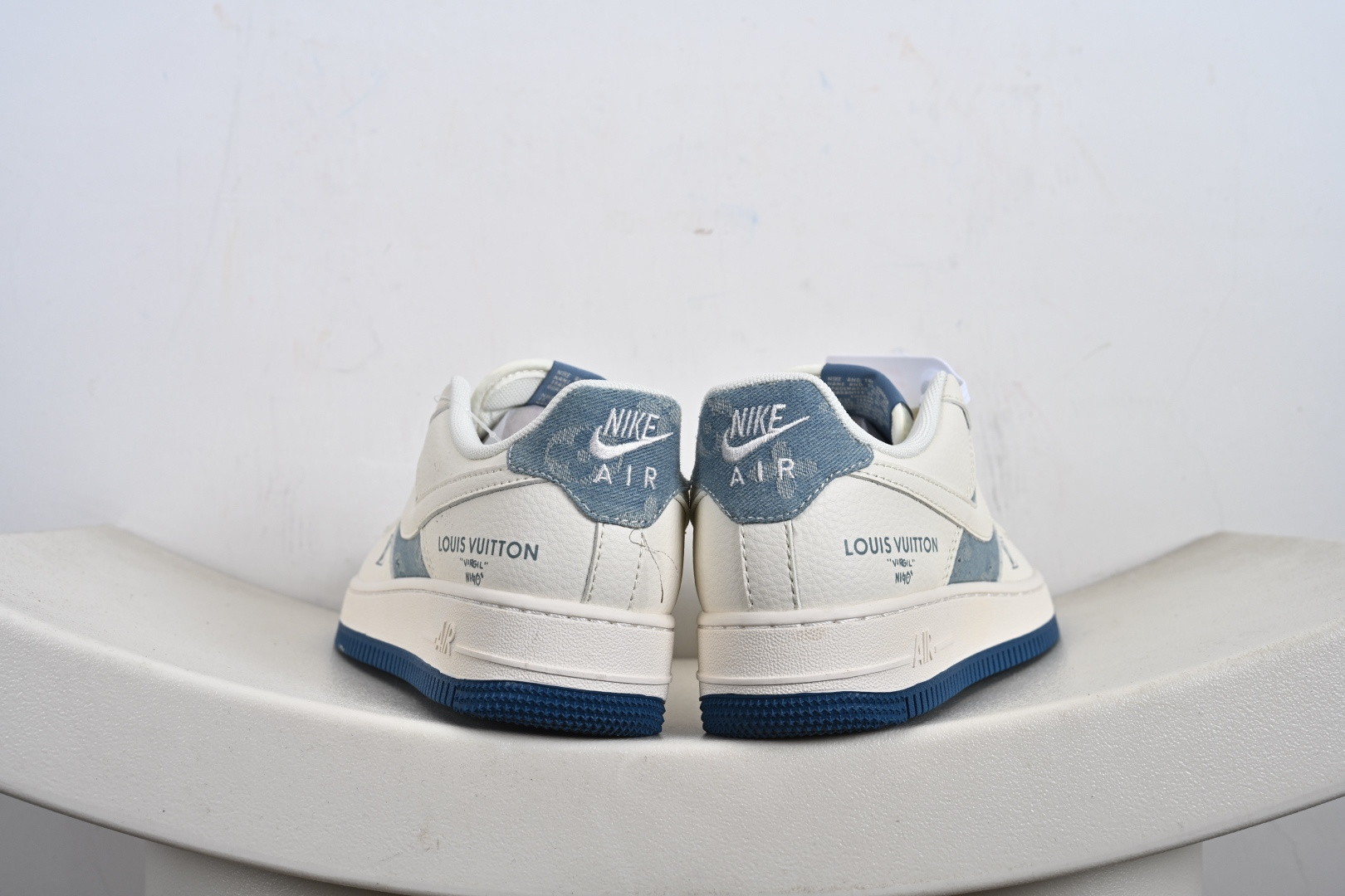 高端定制Nike Air Force 1 '07 Low “LV联名------ 白蓝帆布” 高端定制 低帮休闲板鞋 XD2588-606