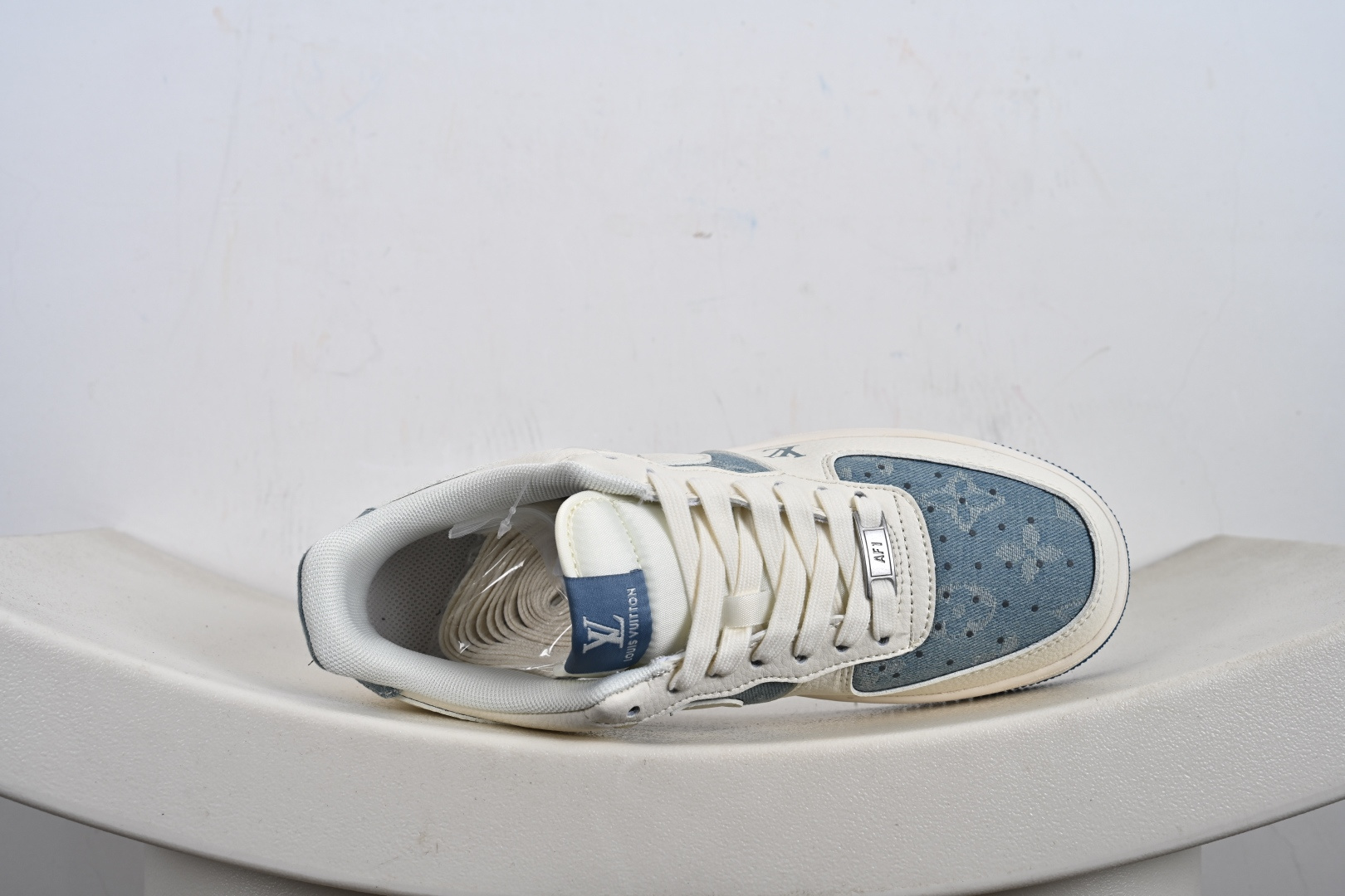 高端定制Nike Air Force 1 '07 Low “LV联名------ 白蓝帆布” 高端定制 低帮休闲板鞋 XD2588-606