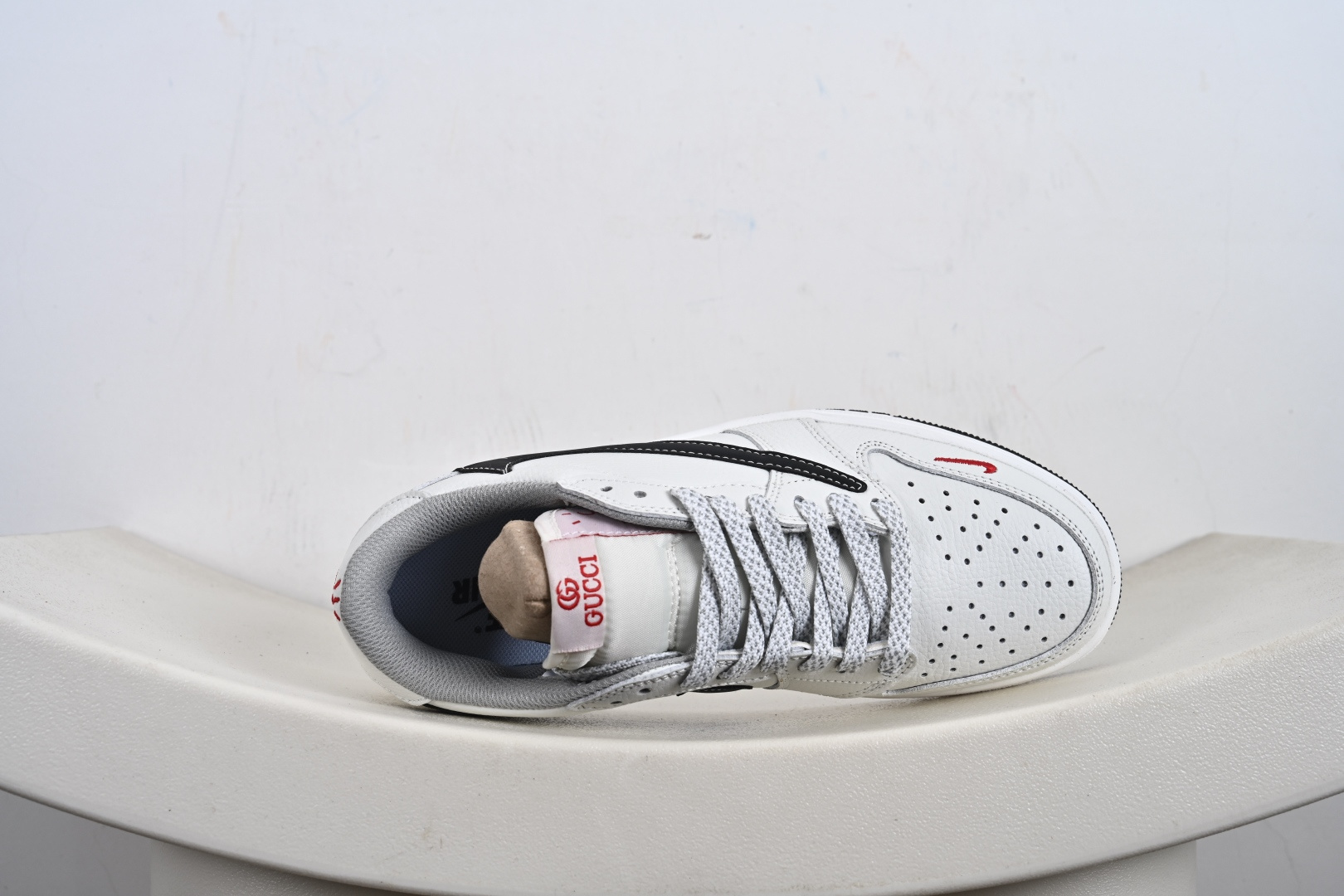 Nike Air Jordan 1 x Travis Scott AJ1倒勾 乔一倒钩 ‘DIY’定制 耐克 低帮文化篮球鞋 DZ5899-029