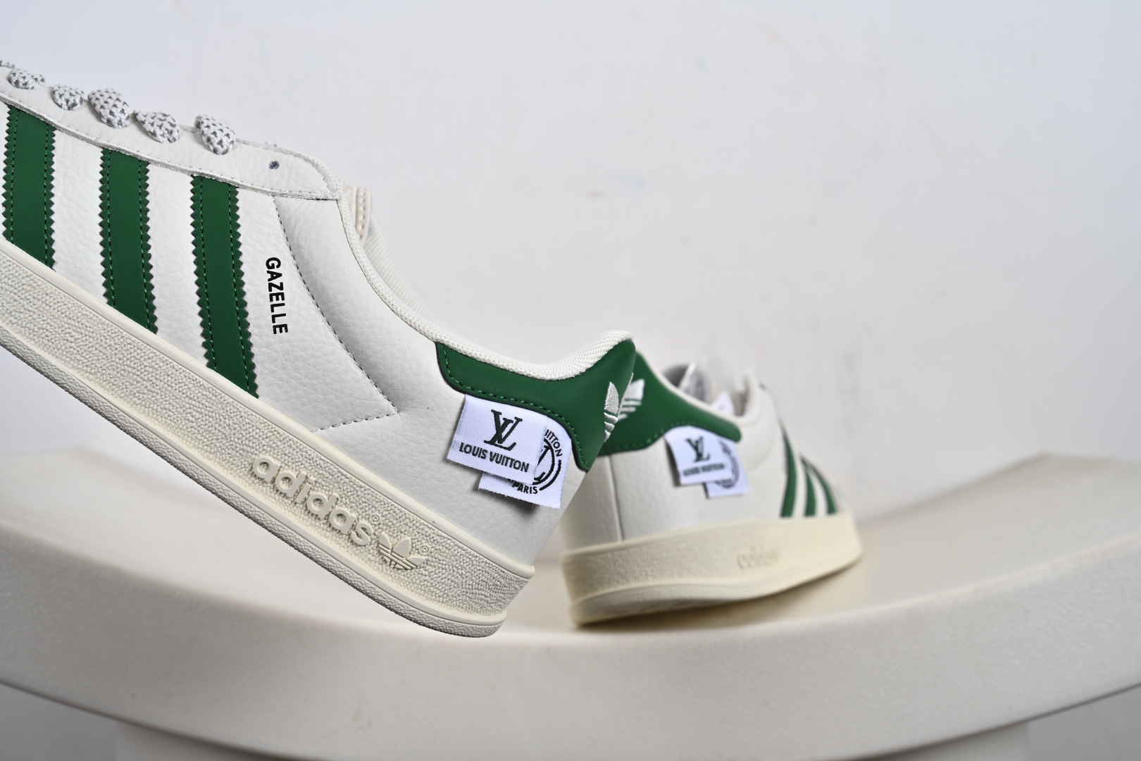 Adidas SAMBA 德训鞋 高端定制桑巴系列 低帮休闲板鞋 DM1234