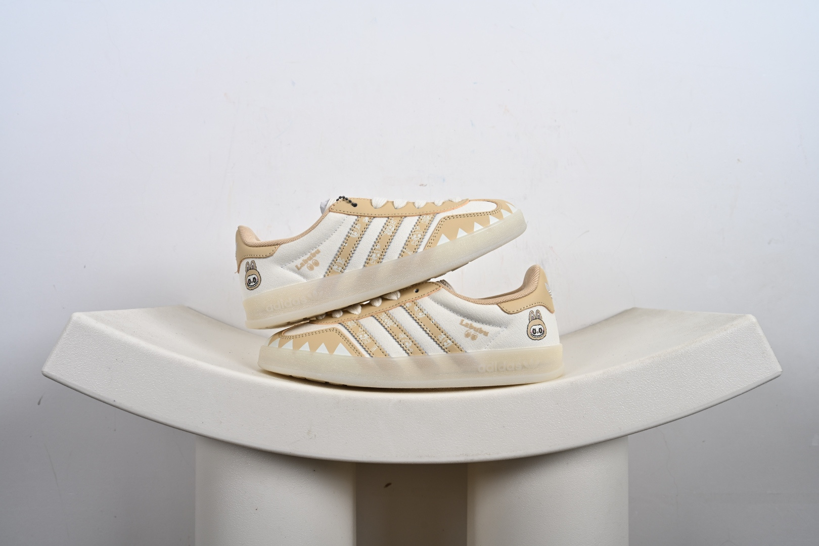 Adidas SAMBA 德训鞋 高端定制桑巴系列 低帮休闲板鞋 DM1234