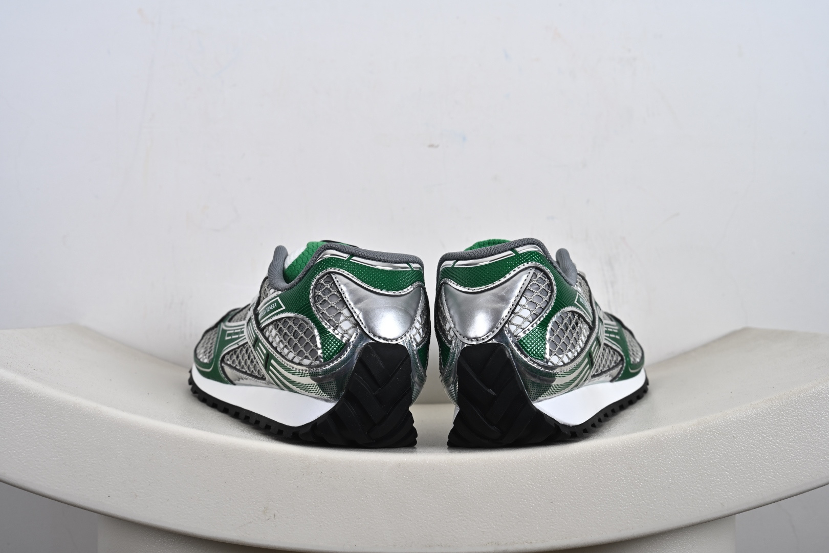 300 Bottega Veneta葆蝶家 Orbit