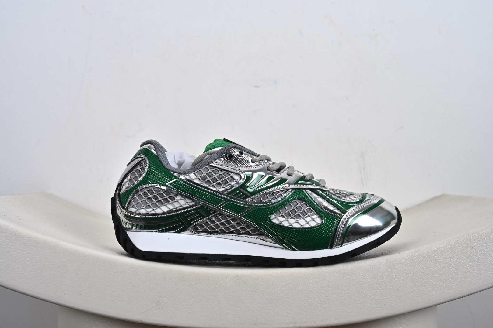 300 Bottega Veneta葆蝶家 Orbit