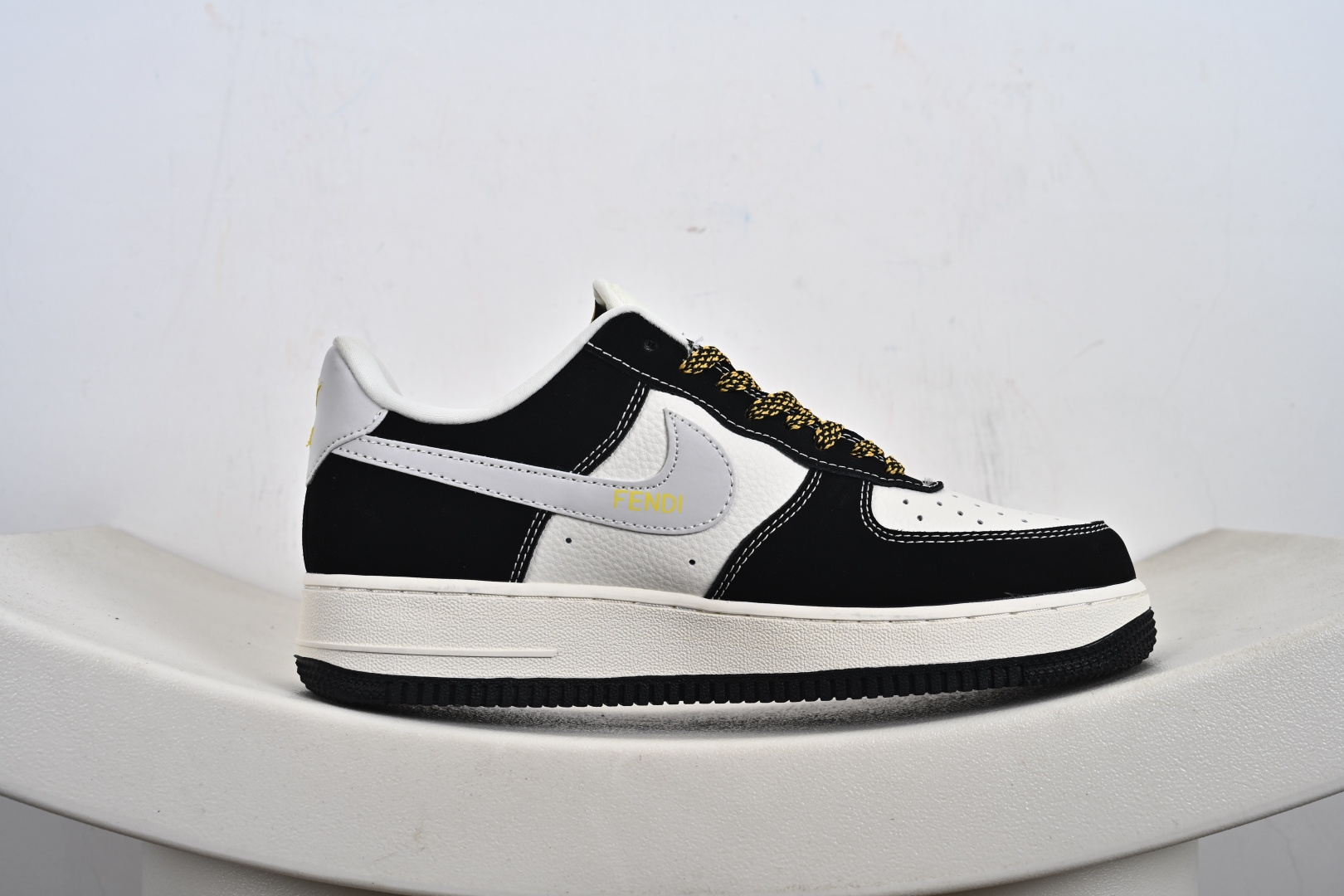 定制版 Nike Air Force 1'07 Low 芬迪联名 黑猫 空军一号低帮休闲板鞋 DX1888-099